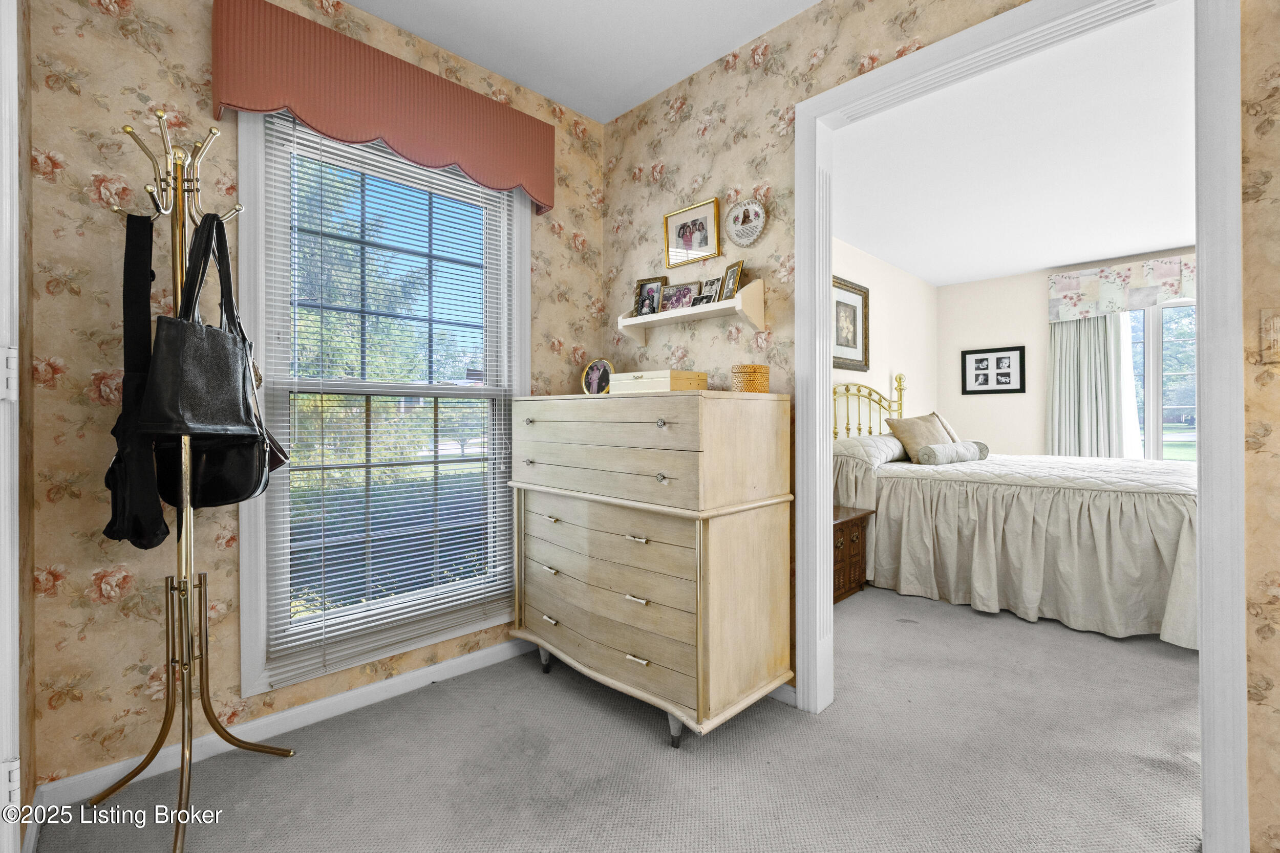 400 Edinburgh Pl, Louisville