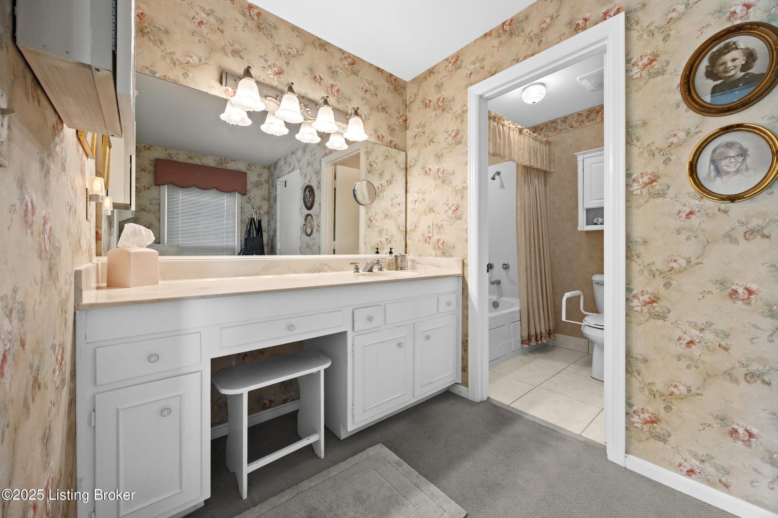 400 Edinburgh Pl, Louisville