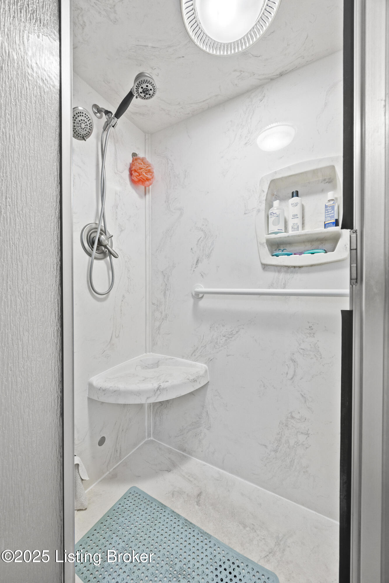 400 Edinburgh Pl, Louisville