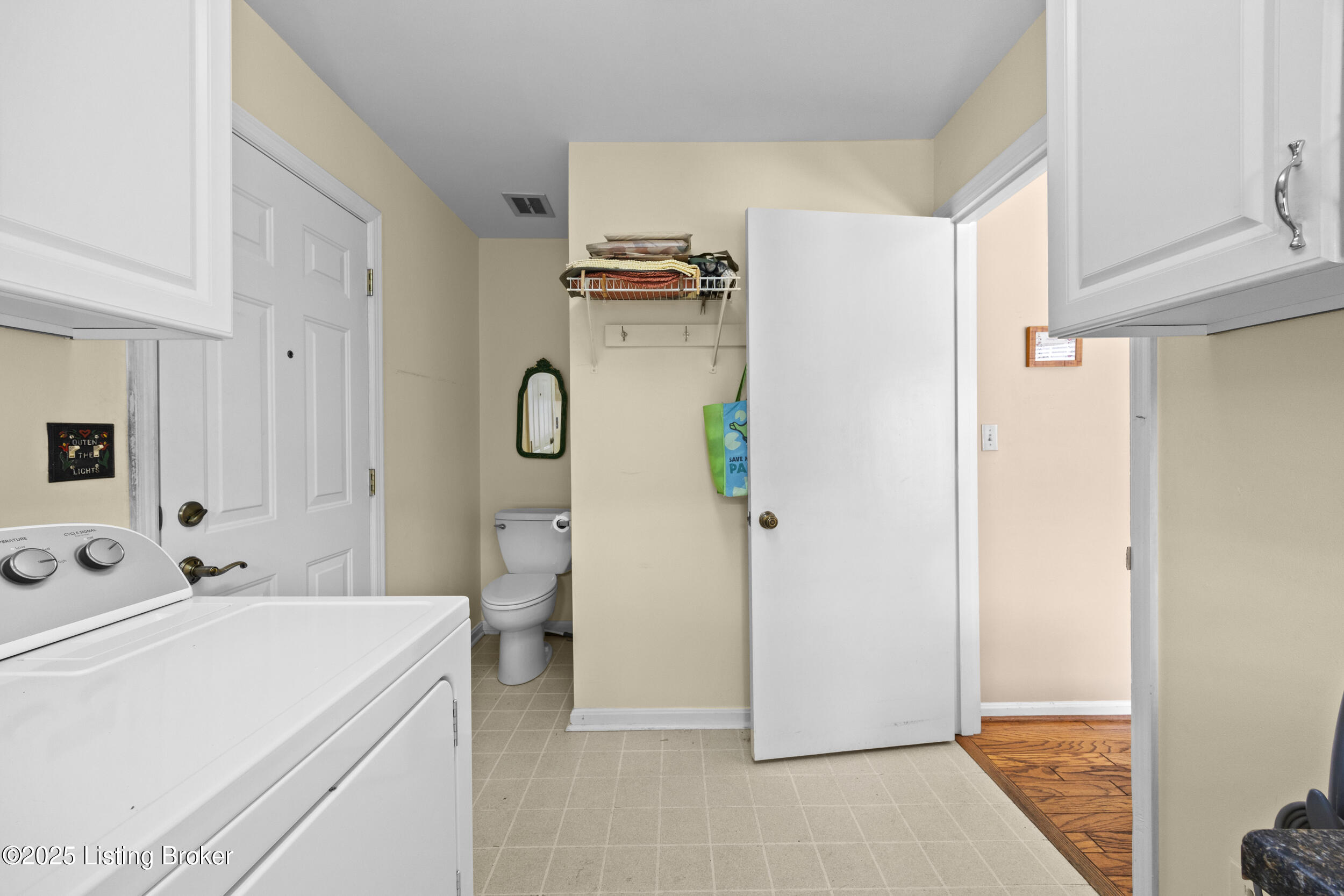 400 Edinburgh Pl, Louisville