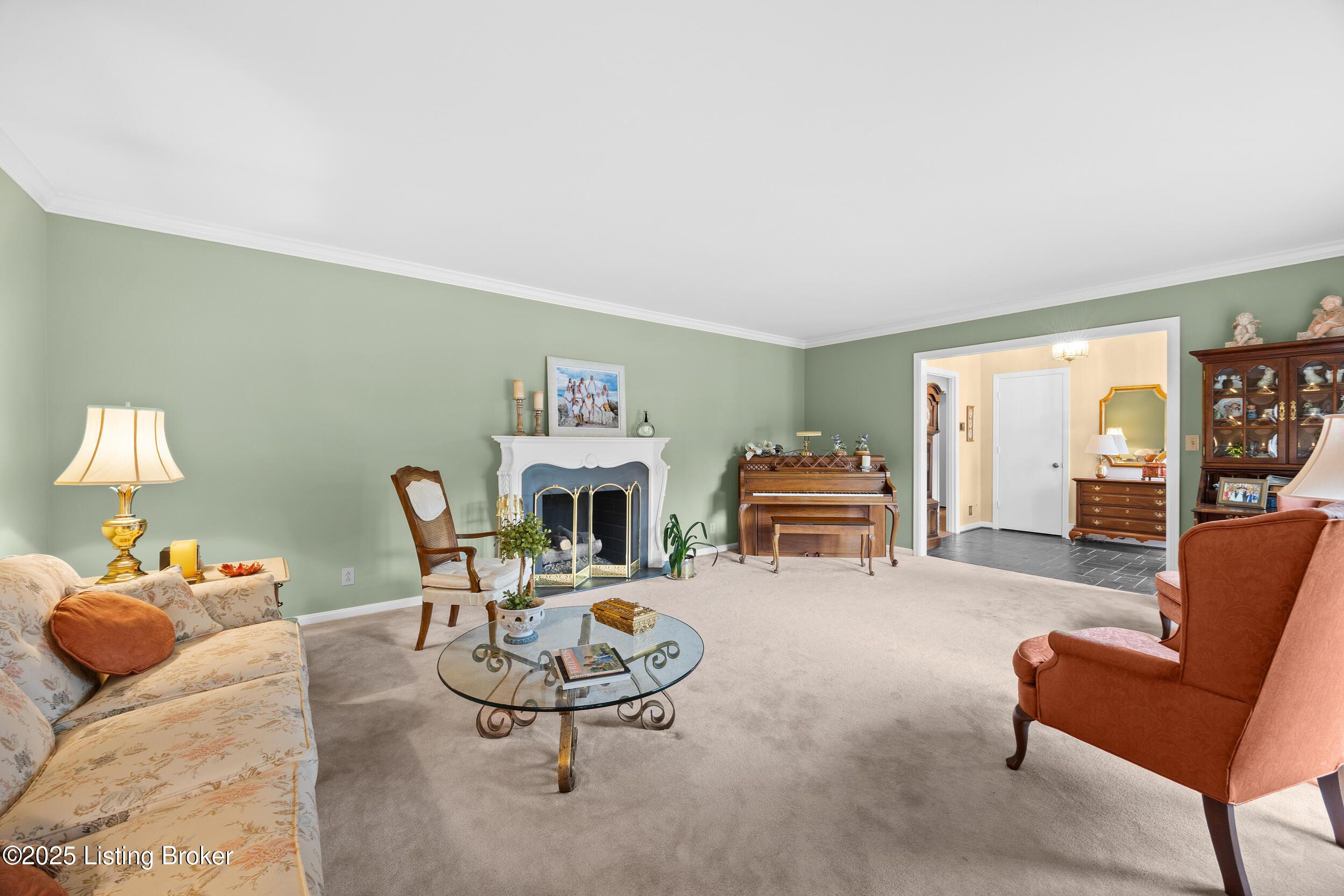 400 Edinburgh Pl, Louisville