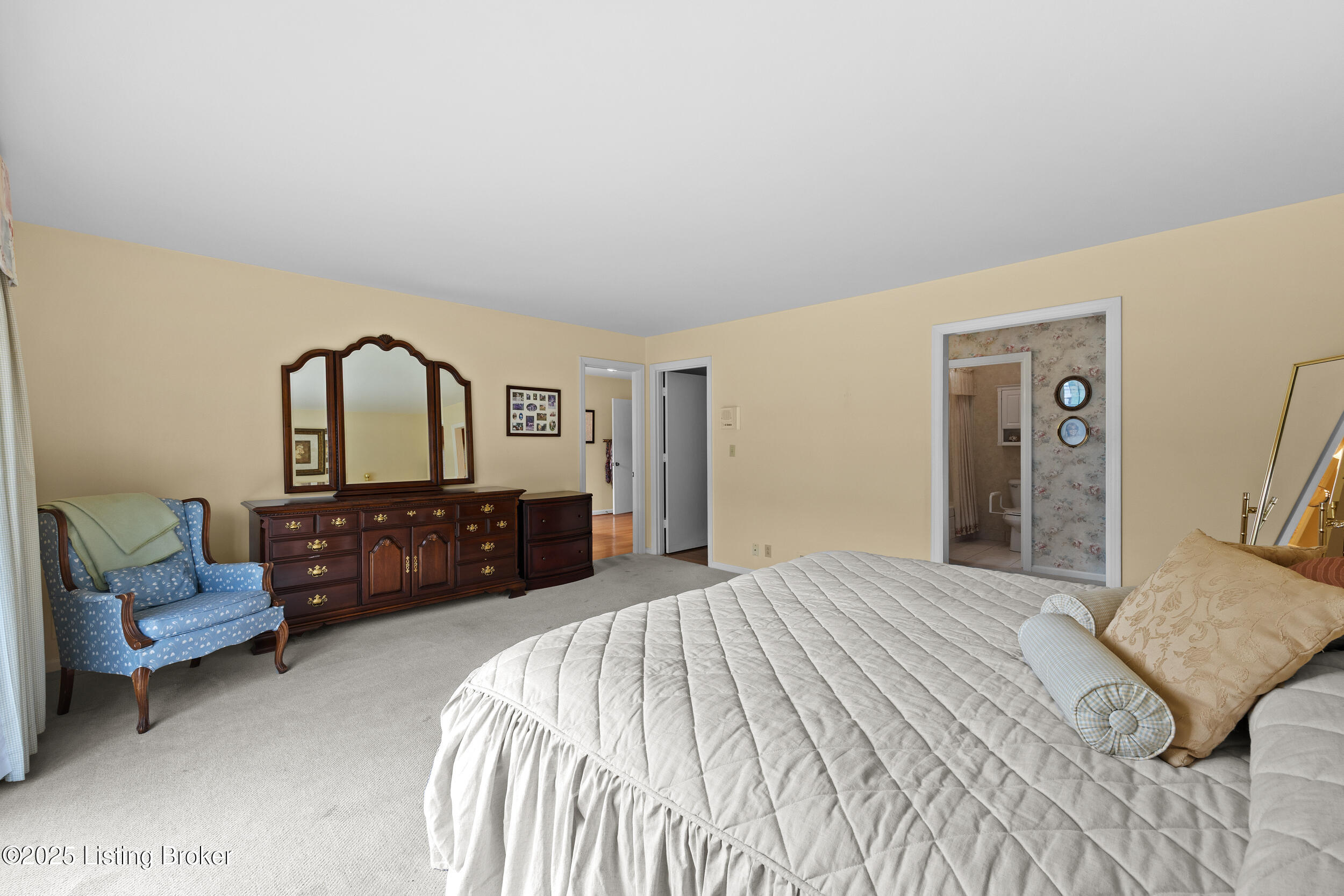 400 Edinburgh Pl, Louisville