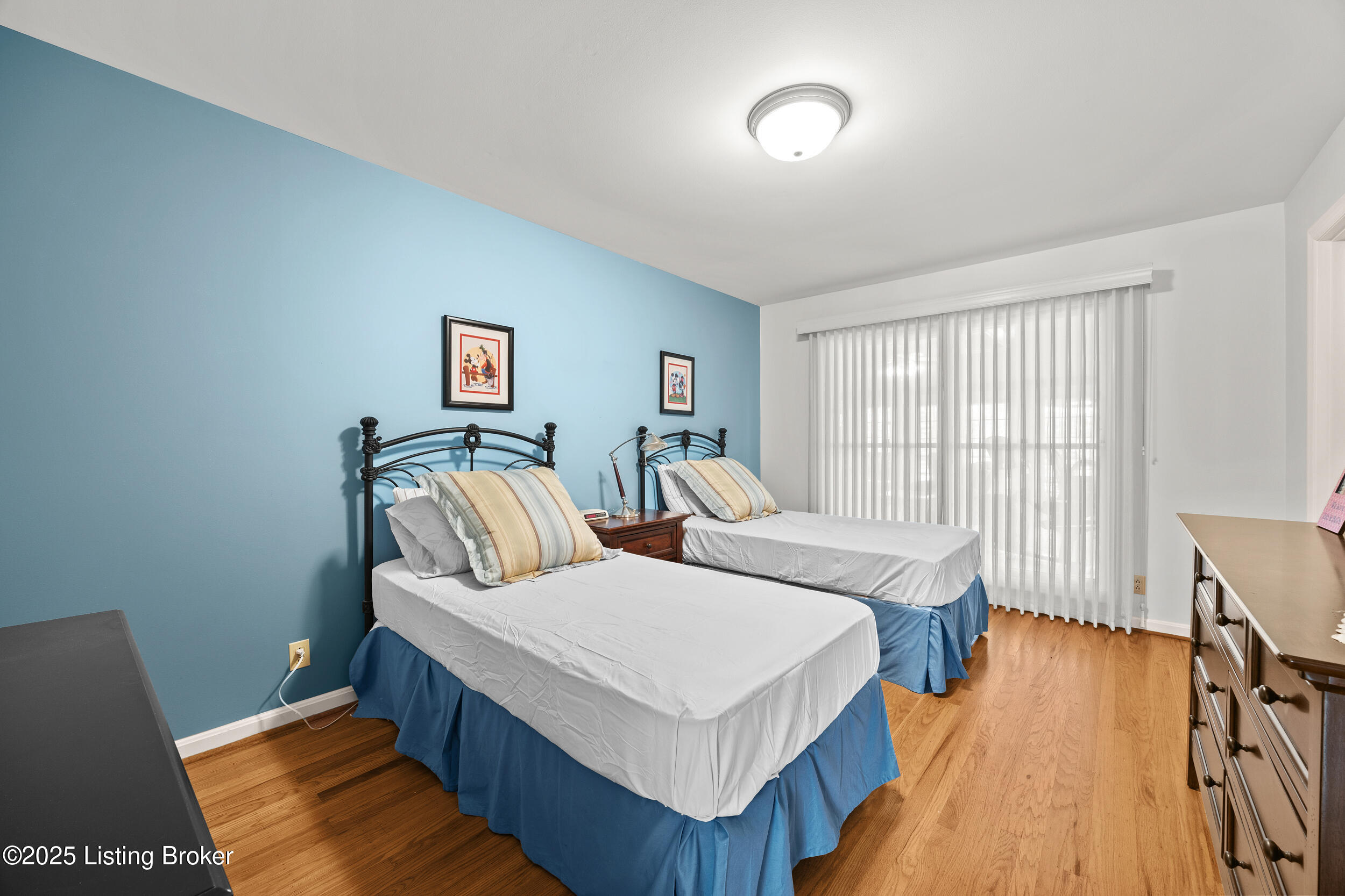 400 Edinburgh Pl, Louisville