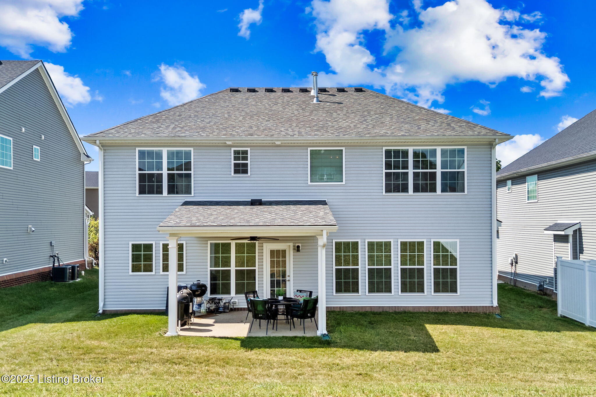 16215 Spitfire Lake