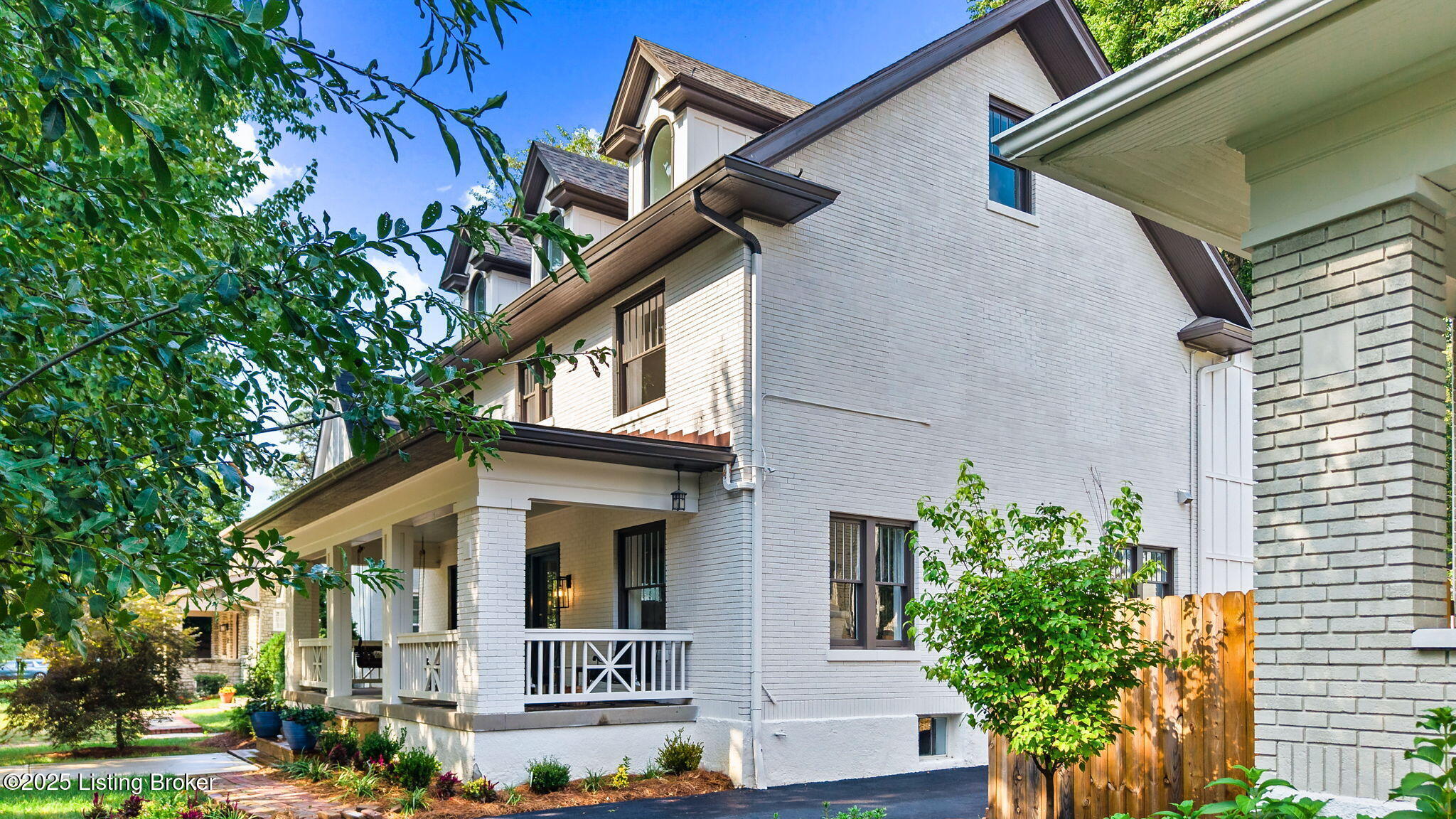 2325 Carolina Ave