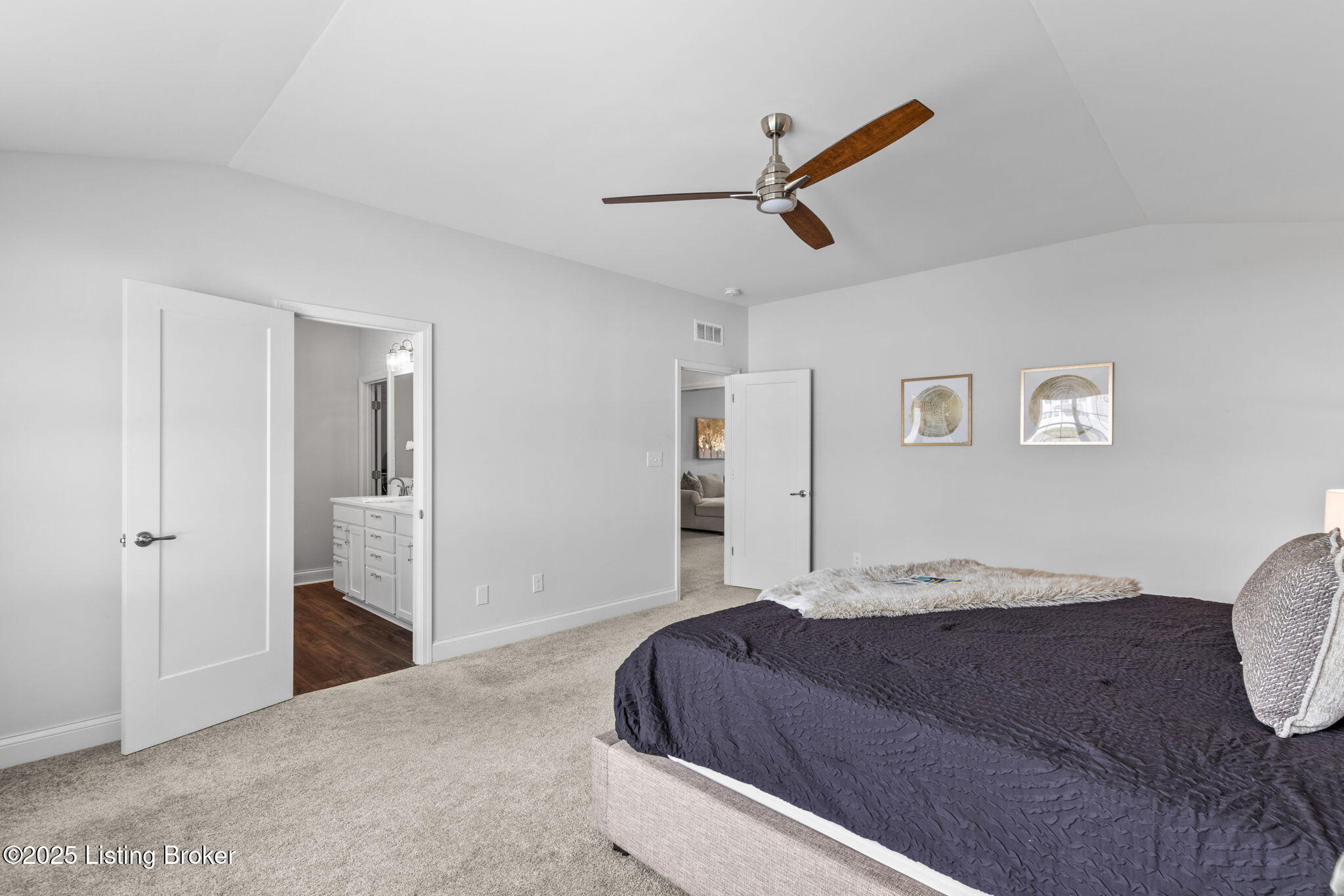 16215 Spitfire Lake