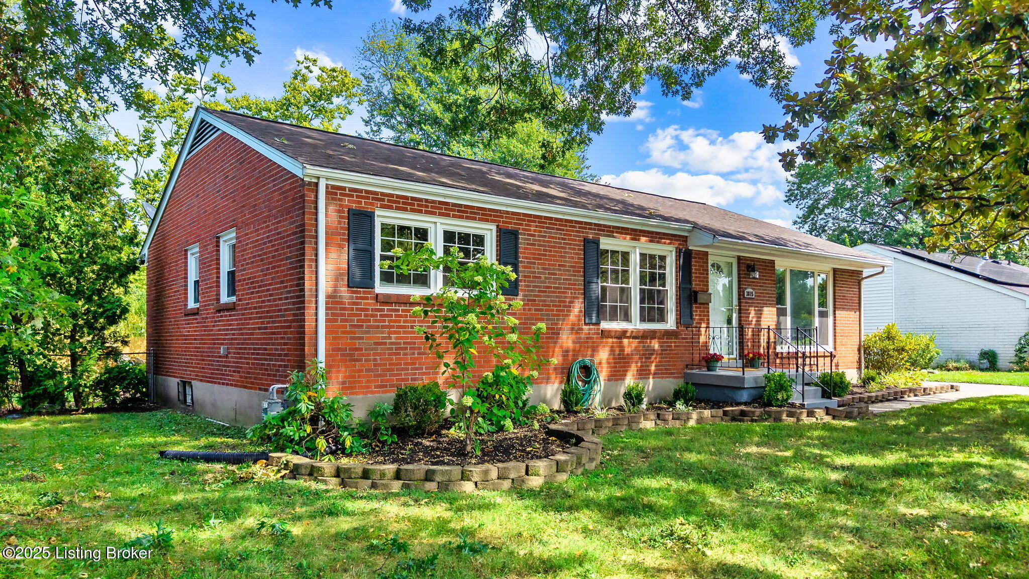3815 Mamaroneck Rd
