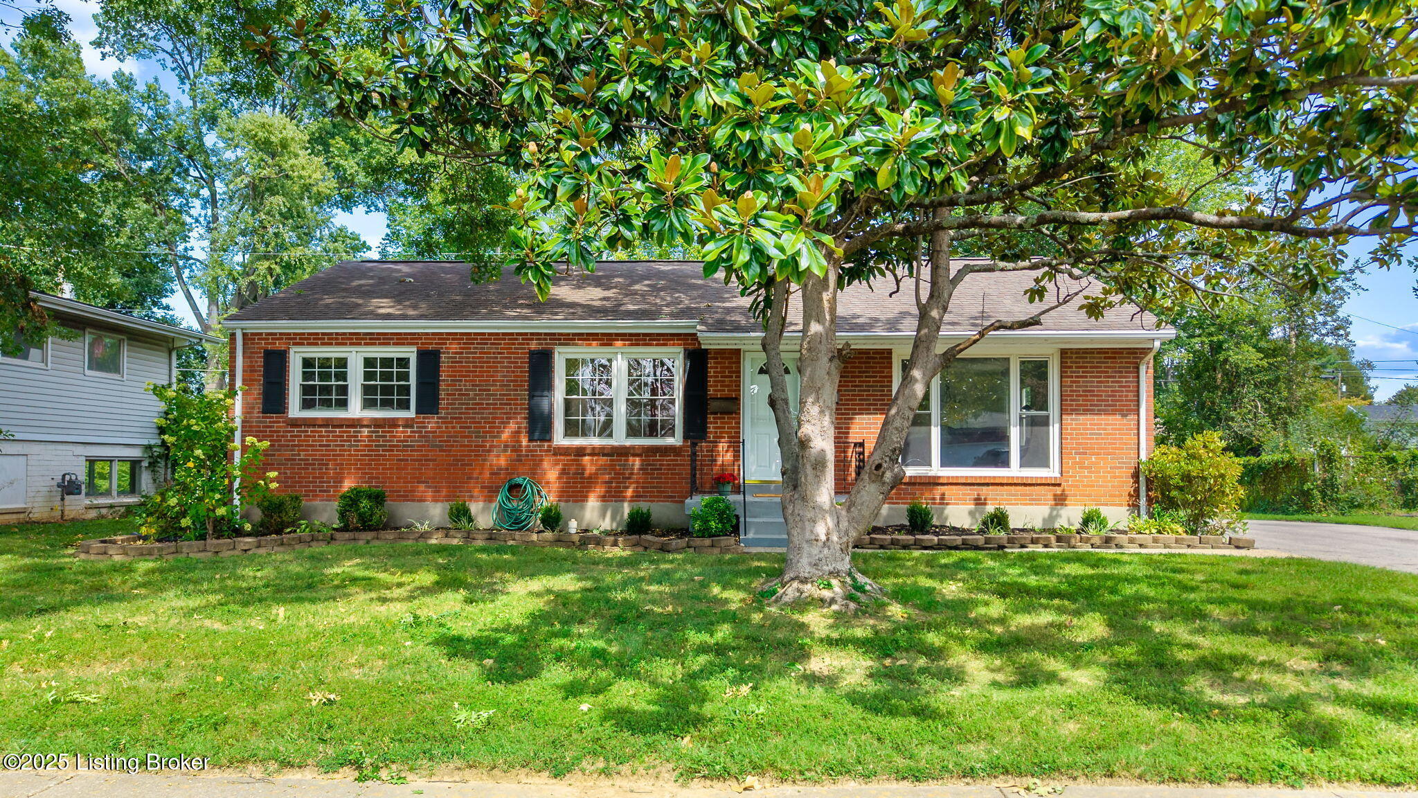 3815 Mamaroneck Rd