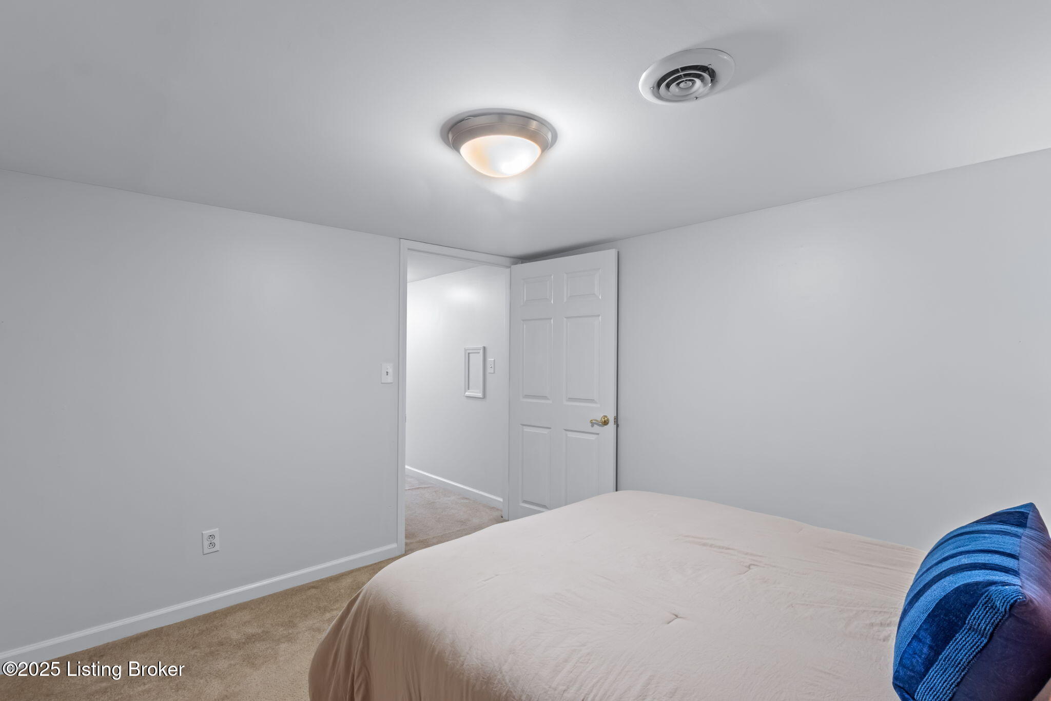3815 Mamaroneck Rd