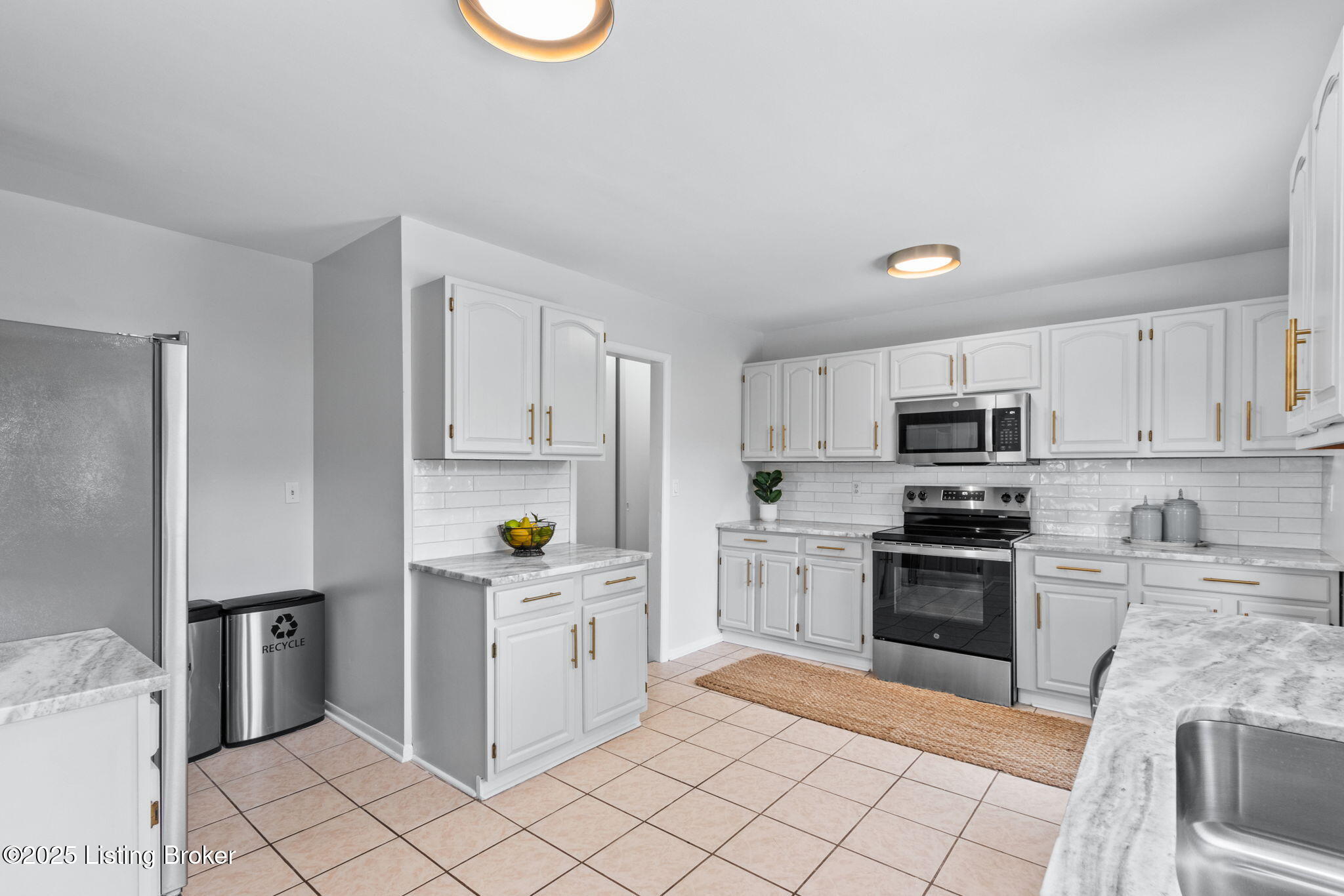 3815 Mamaroneck Rd