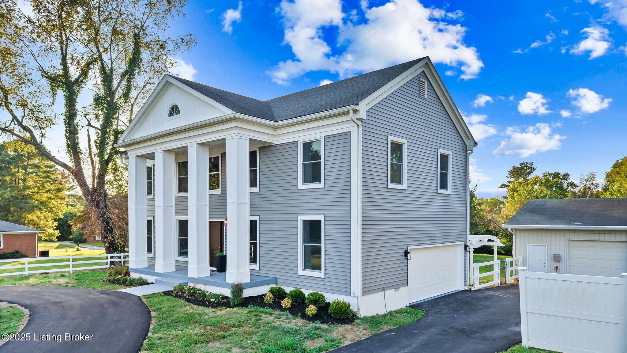 6803 Brownsboro Rd