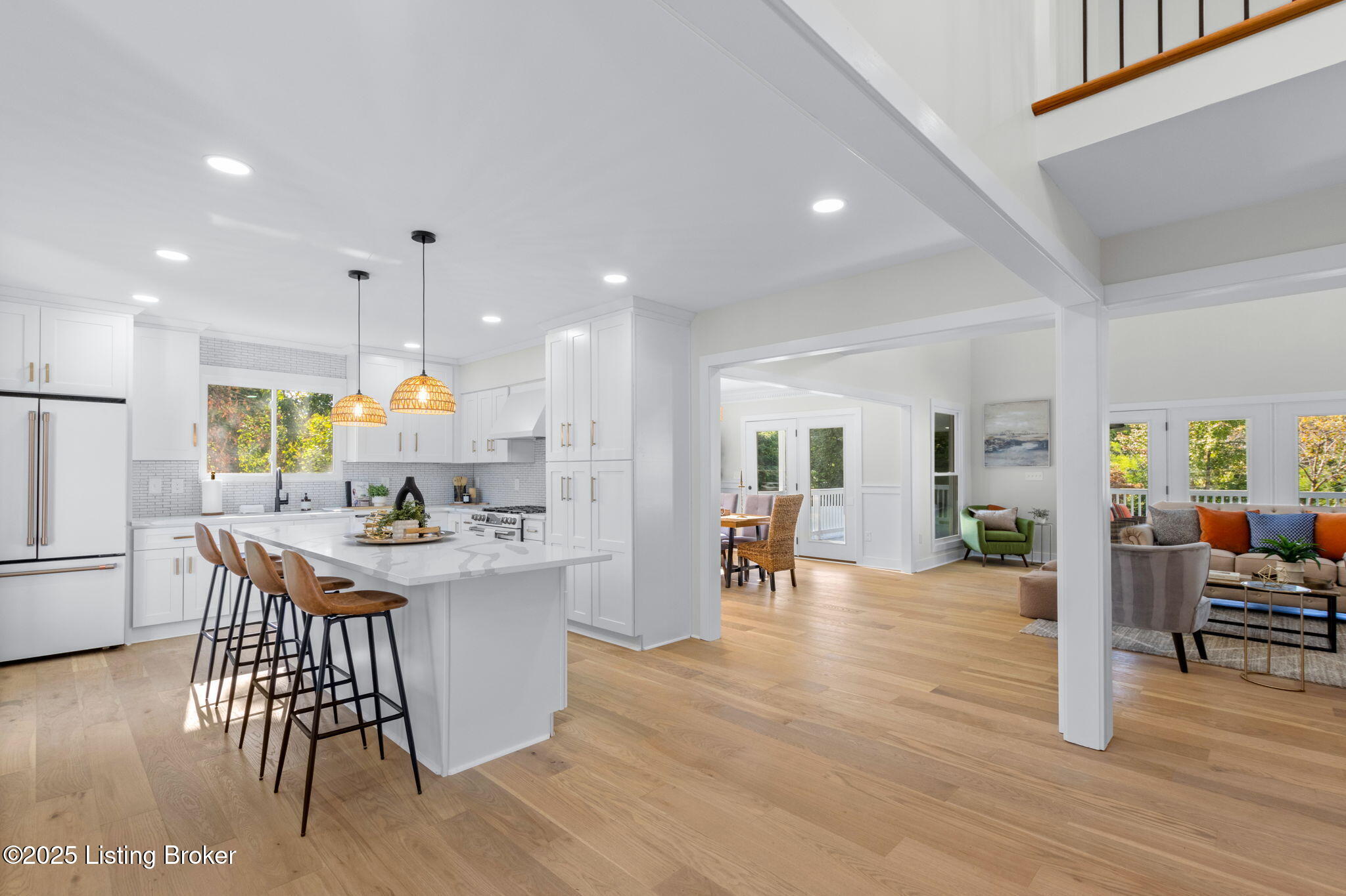 6803 Brownsboro Rd