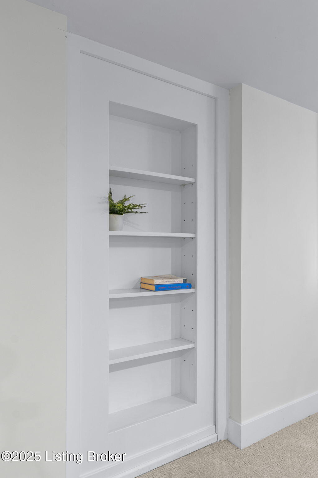 2325 Carolina Ave, Louisville