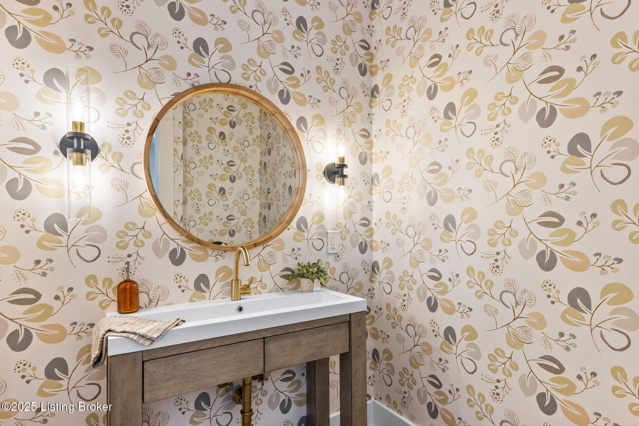 2325 Carolina Ave, Louisville