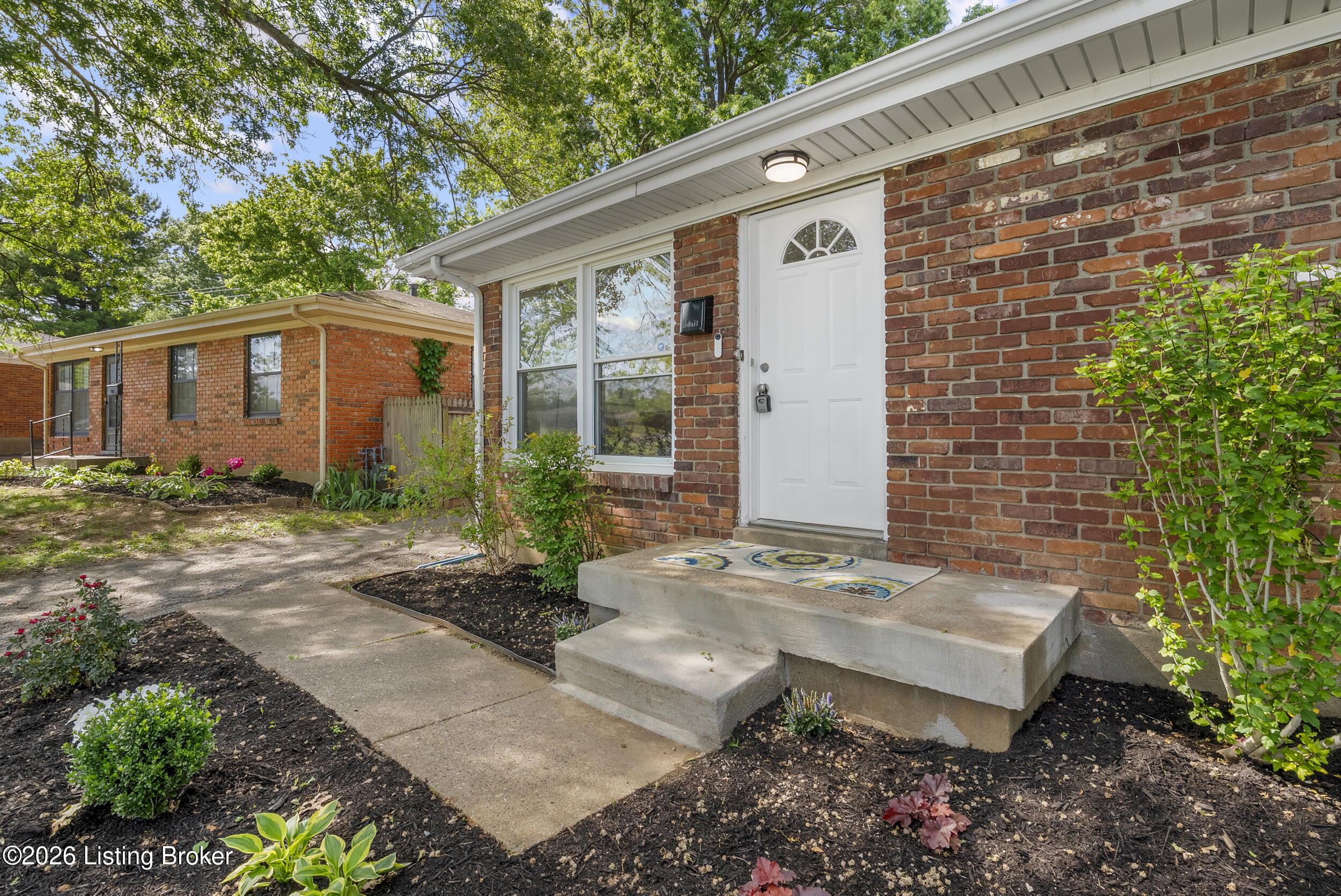 3512 Saint Edwards Dr