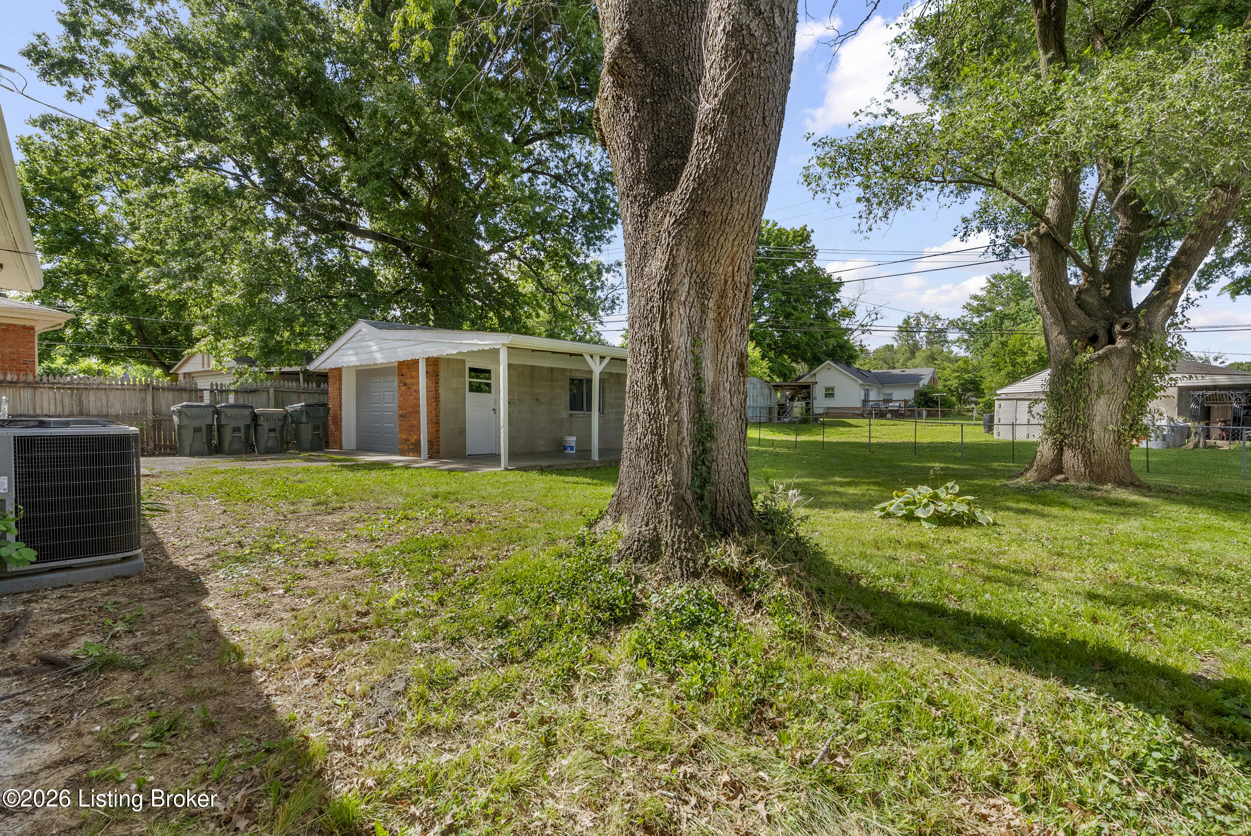 3512 Saint Edwards Dr