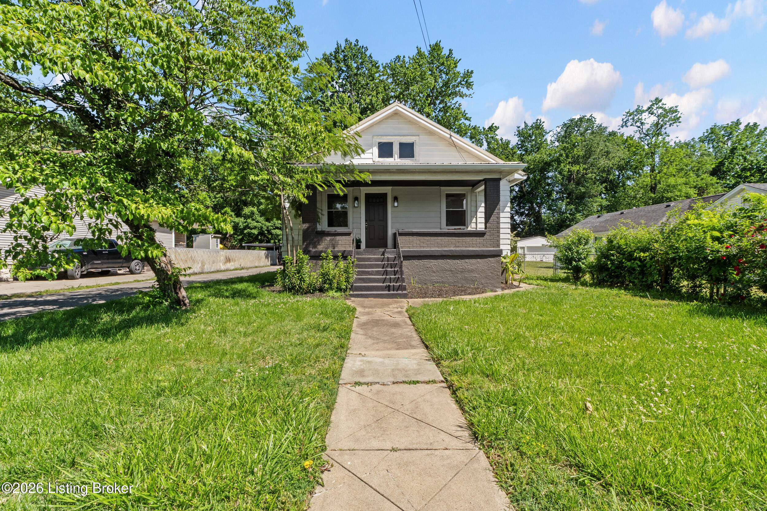 1418 Indiana Ave