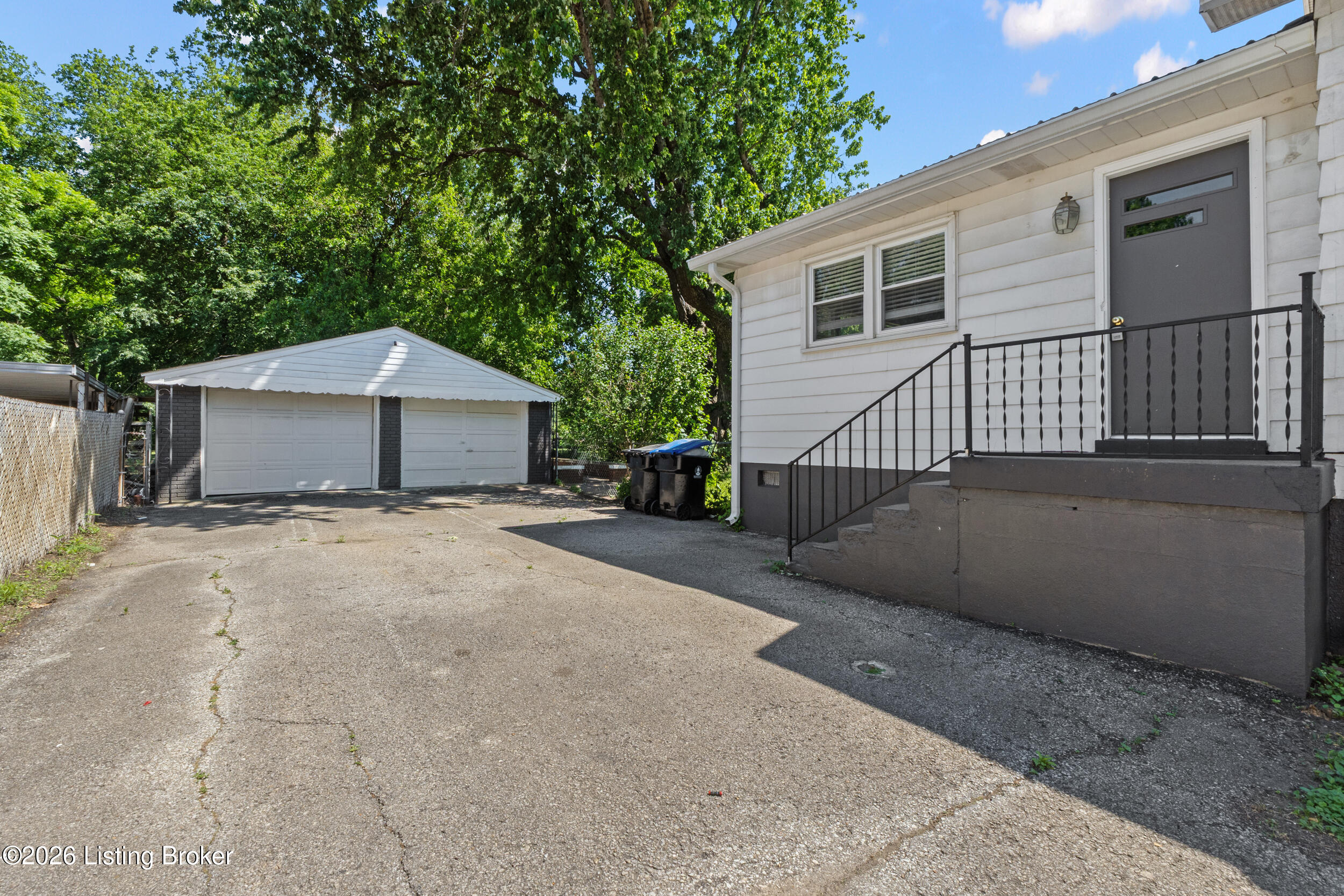 1418 Indiana Ave