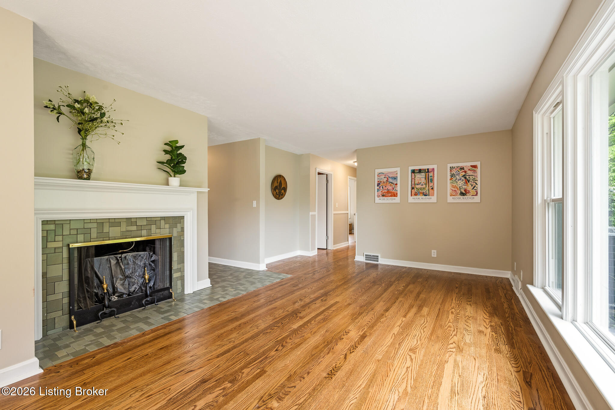 32 Narwood Dr