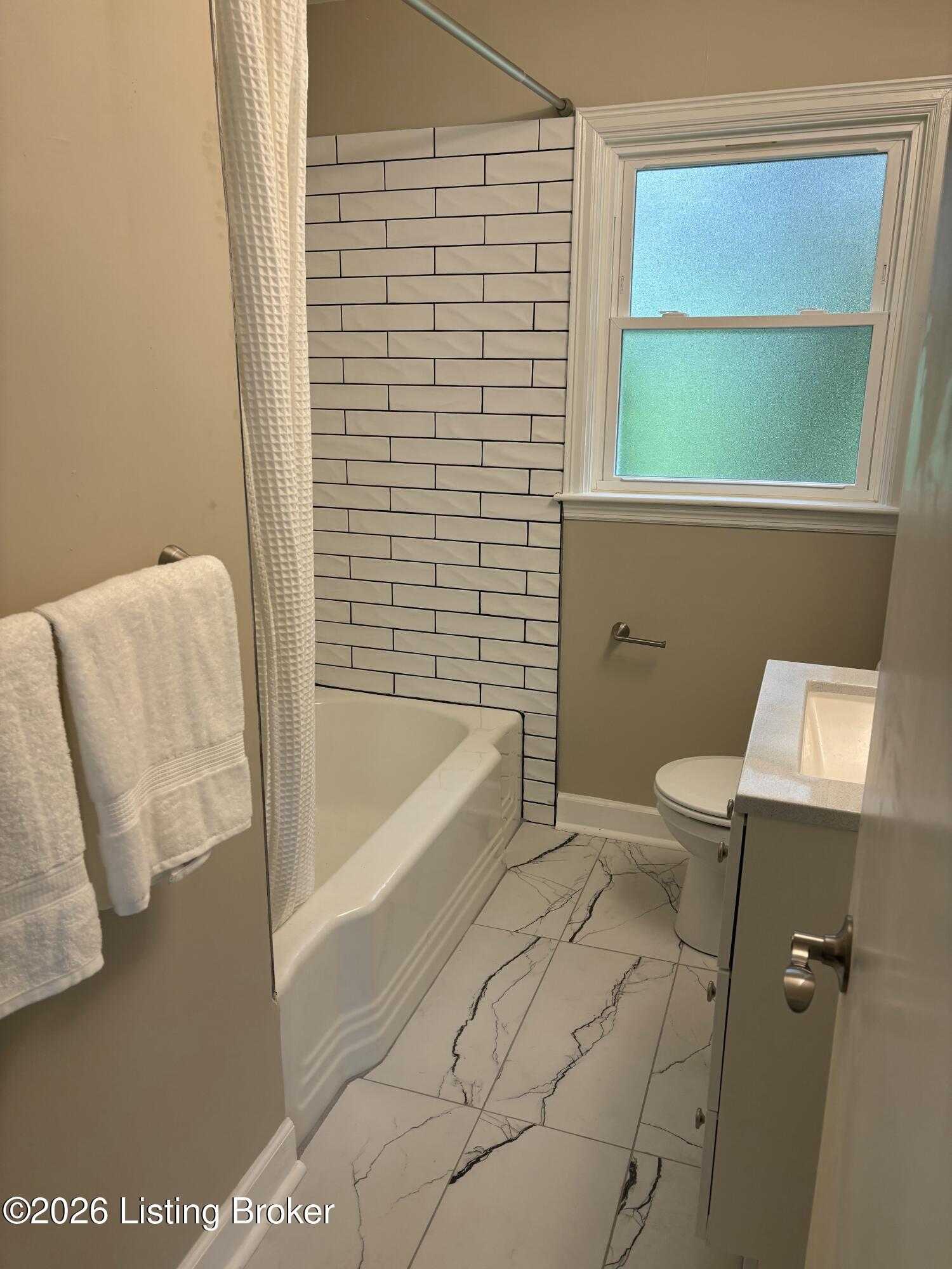 32 Narwood Dr