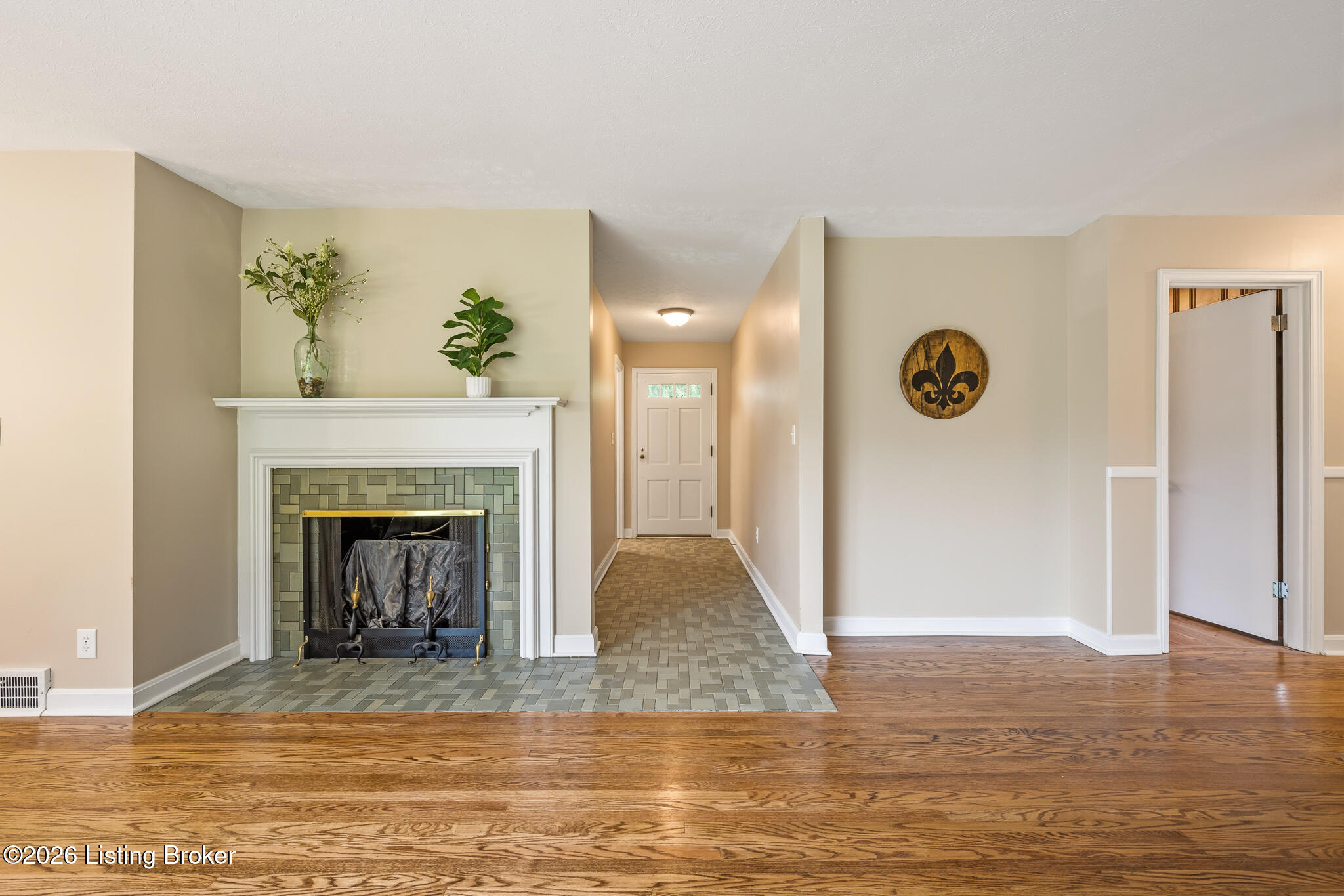 32 Narwood Dr