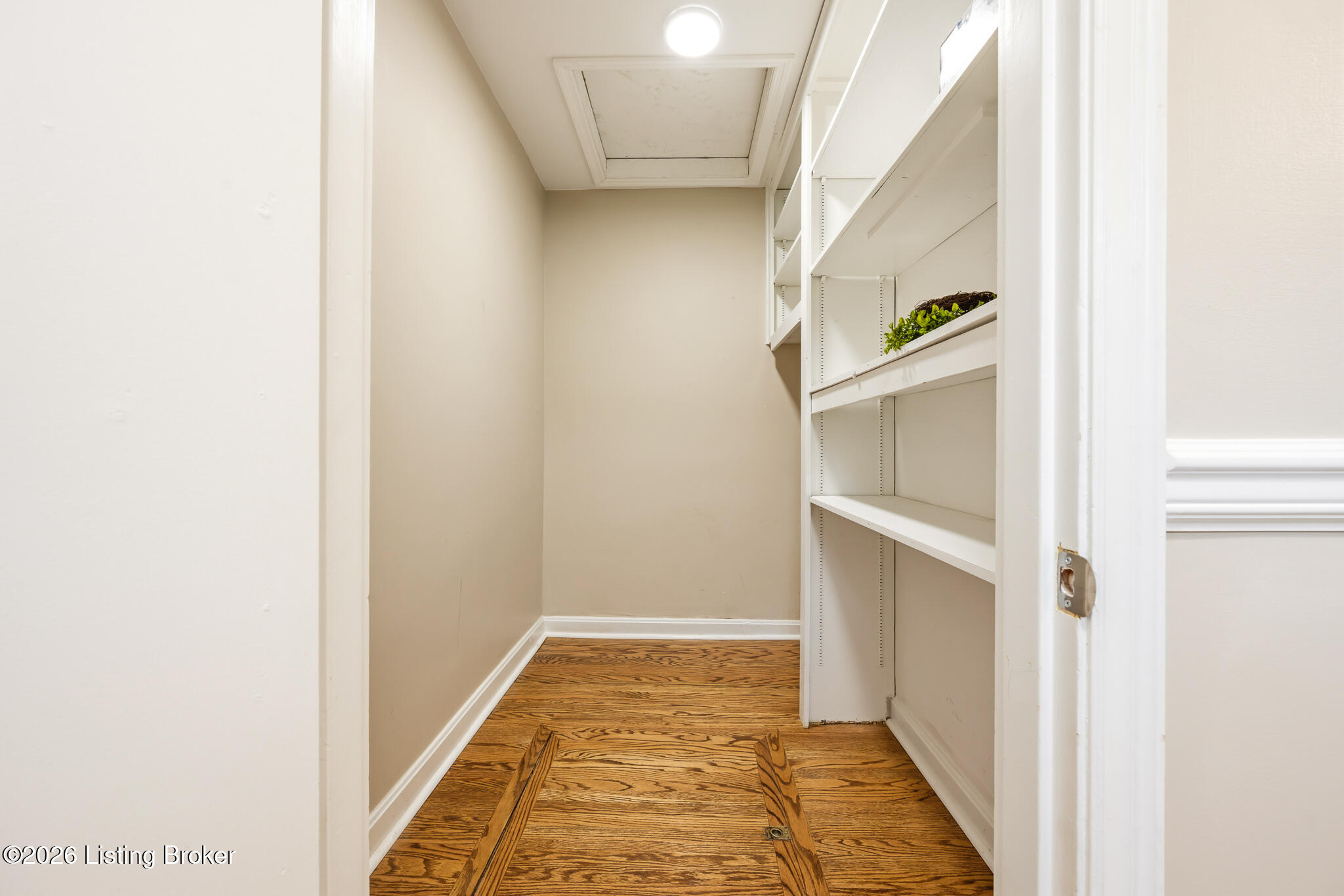 32 Narwood Dr