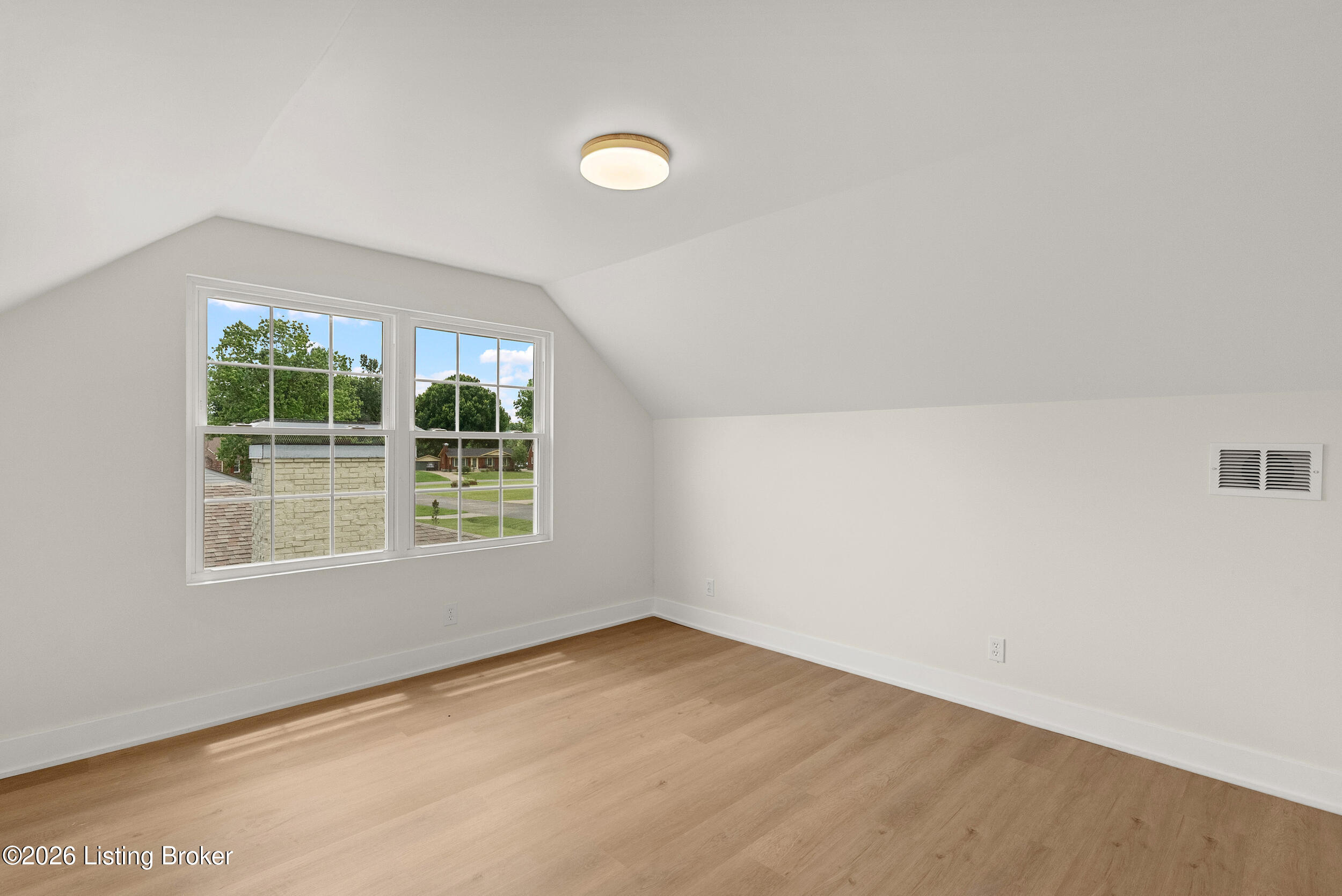 6817 Green Meadow Cir