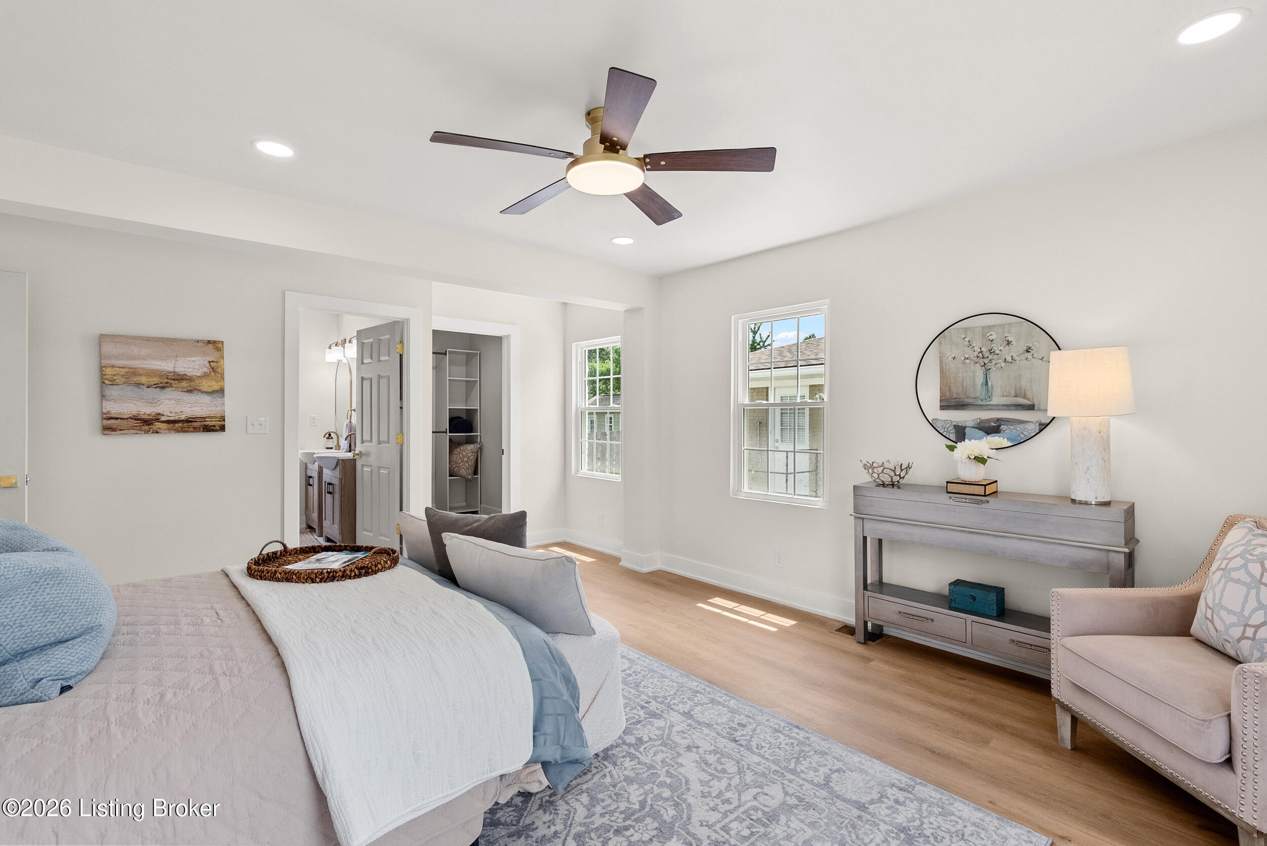 6817 Green Meadow Cir