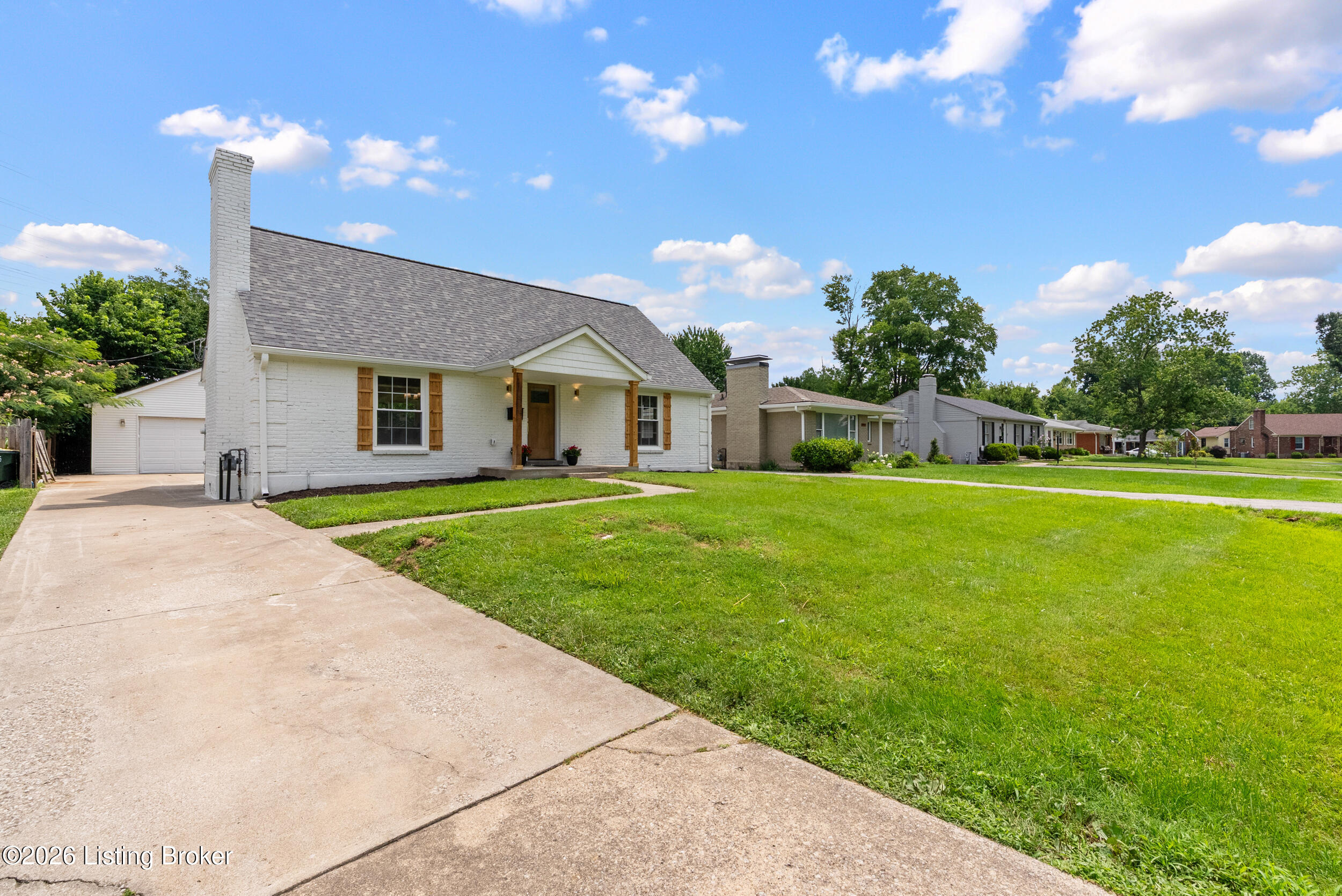 6817 Green Meadow Cir
