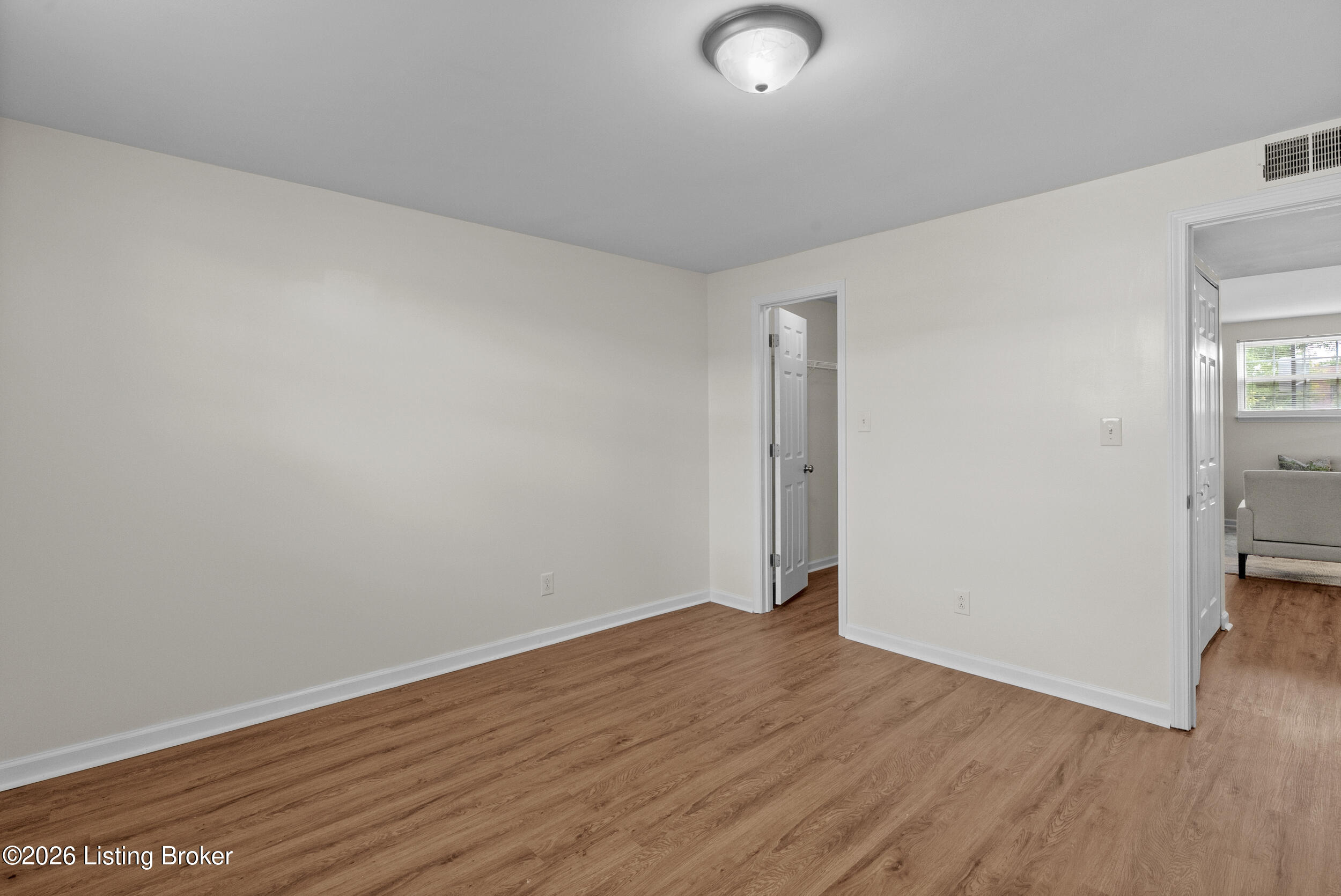 113 Middletown Square