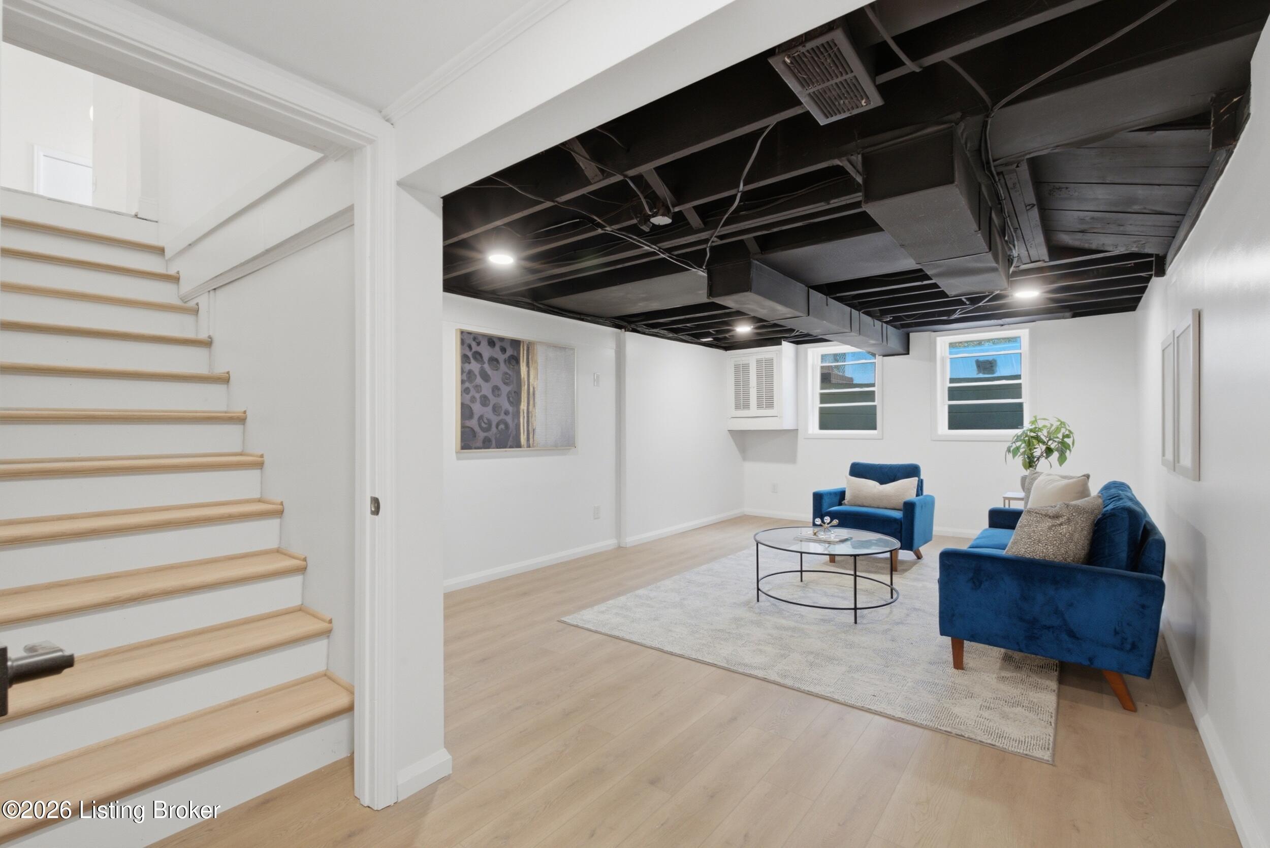 204 N Chadwick Rd