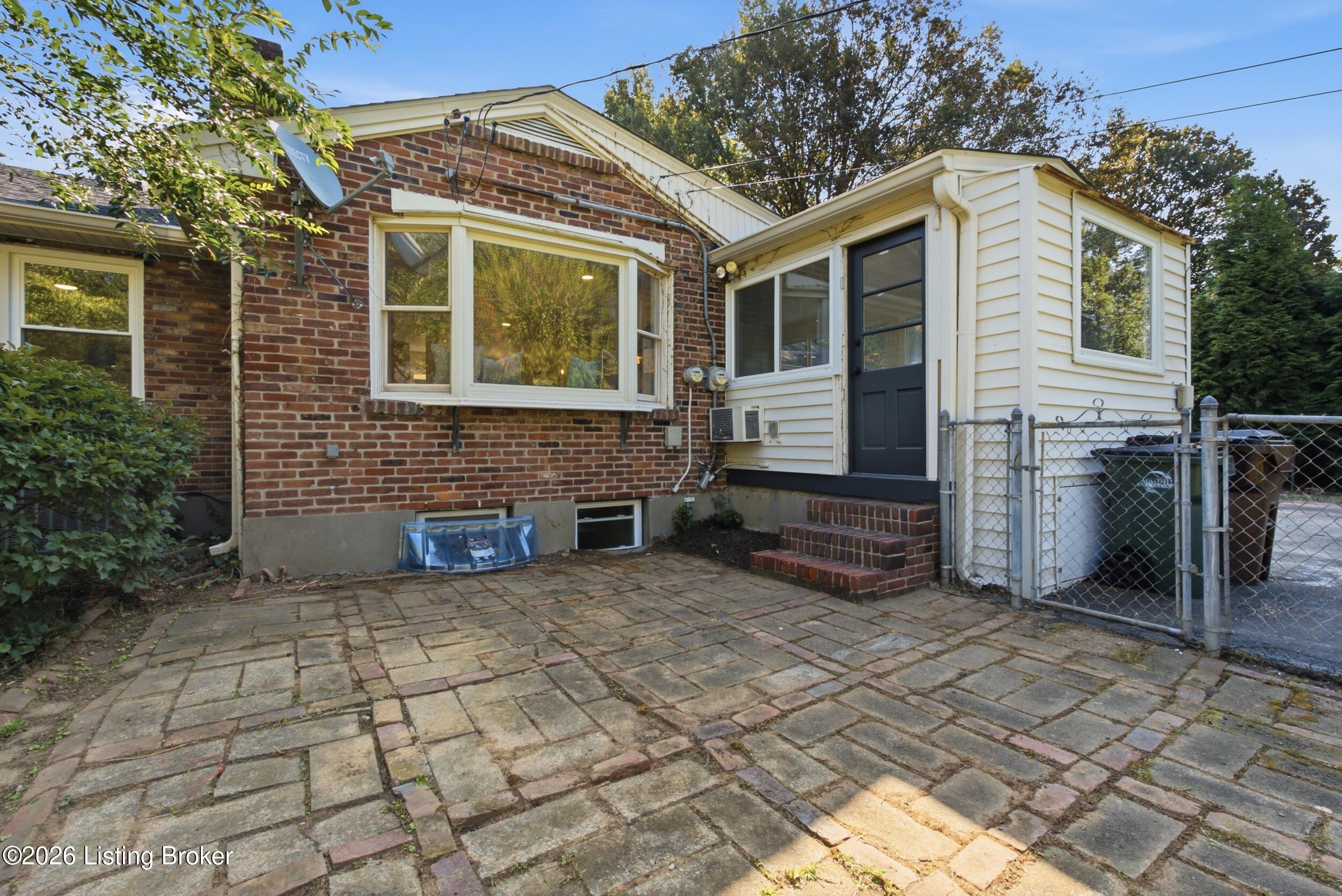 204 N Chadwick Rd