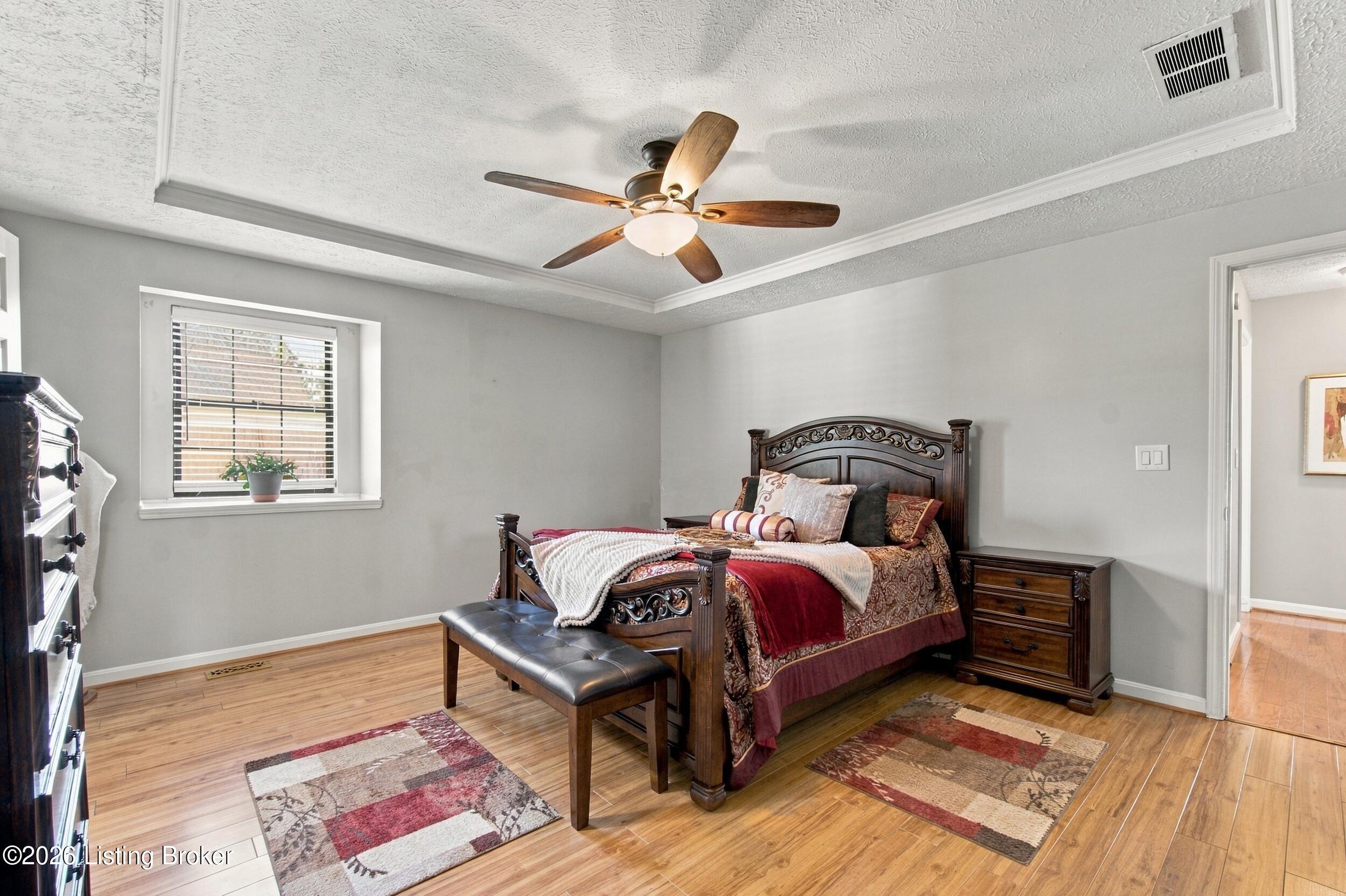 1318 Worth Ave