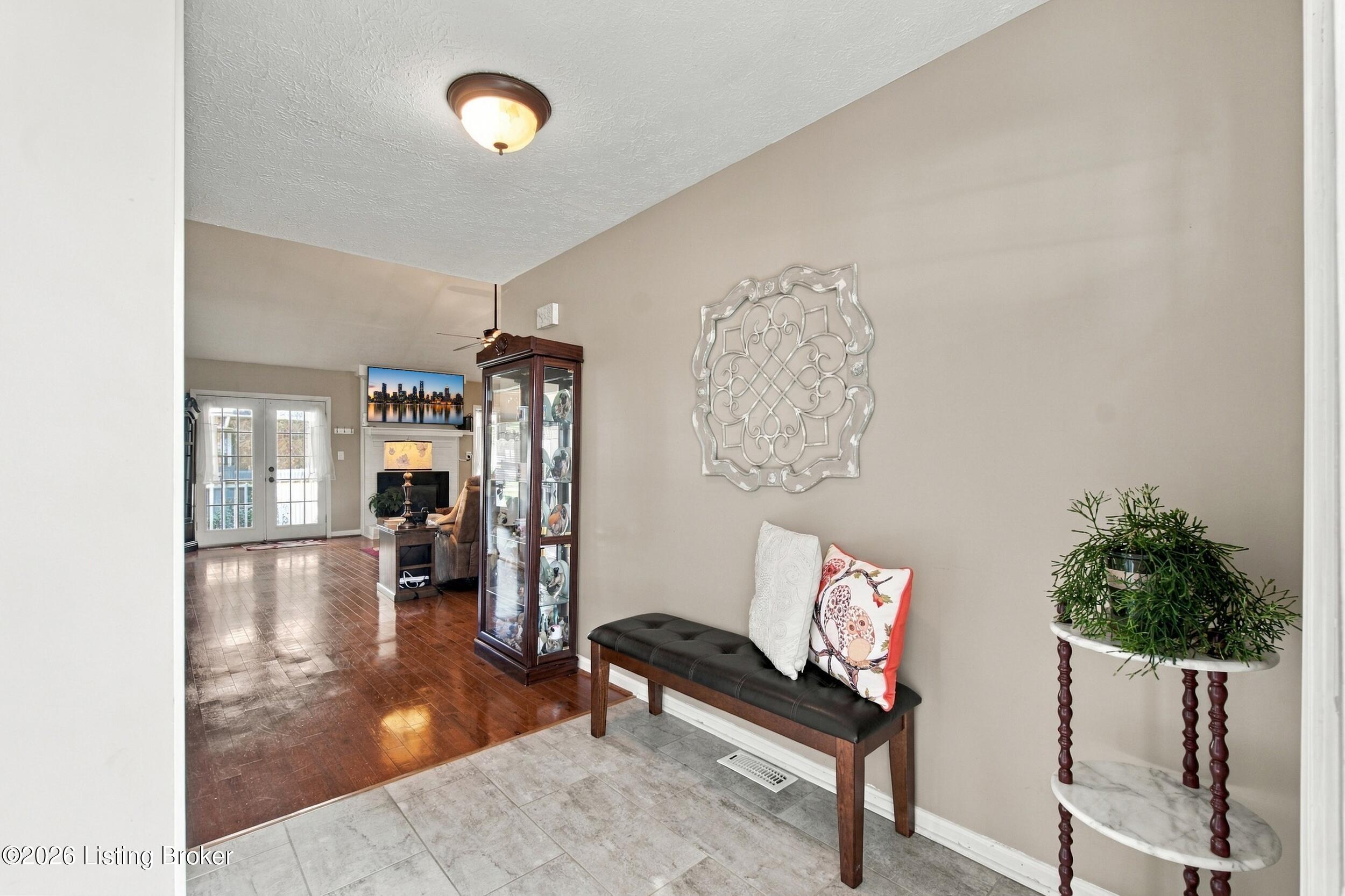 1318 Worth Ave