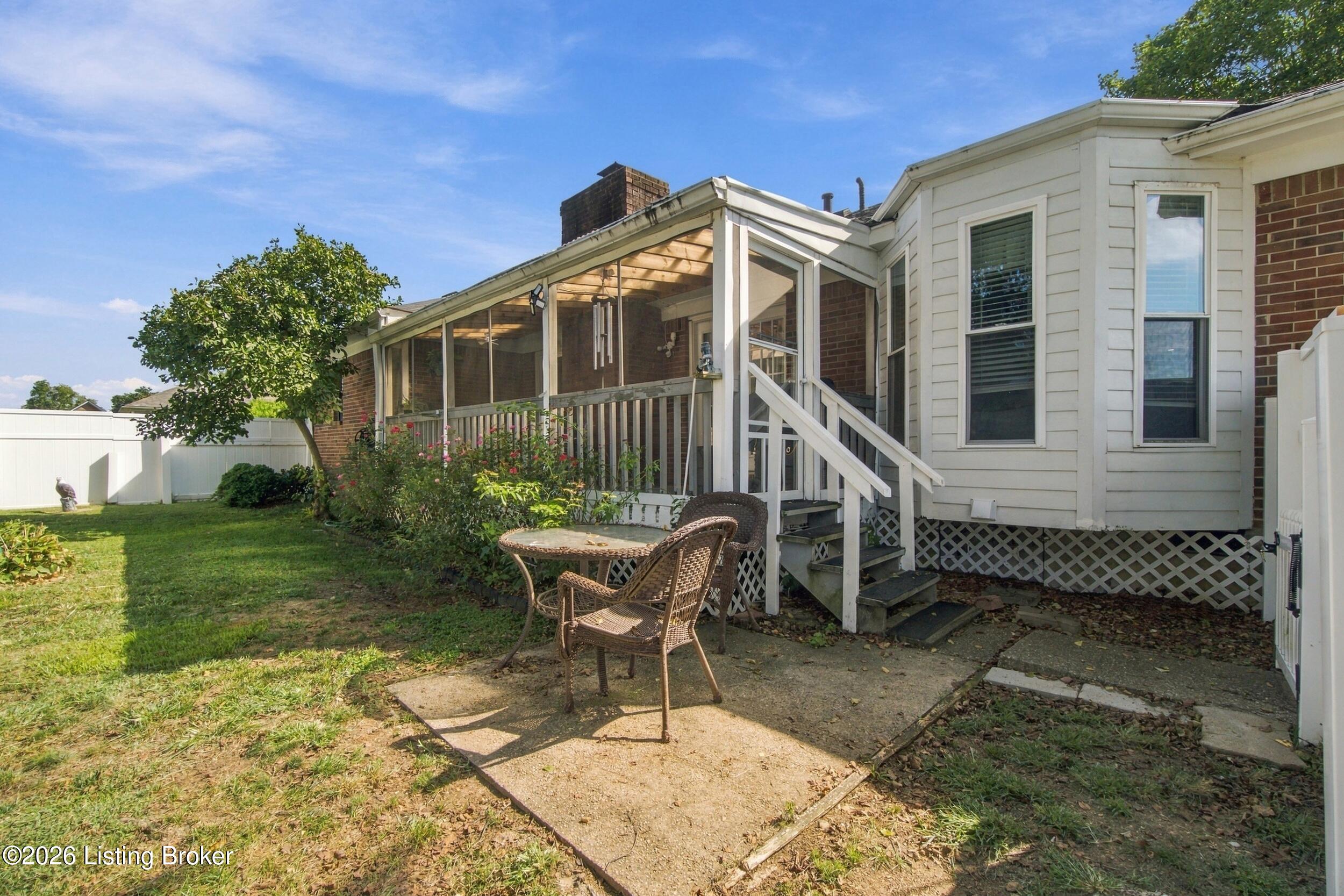 1318 Worth Ave