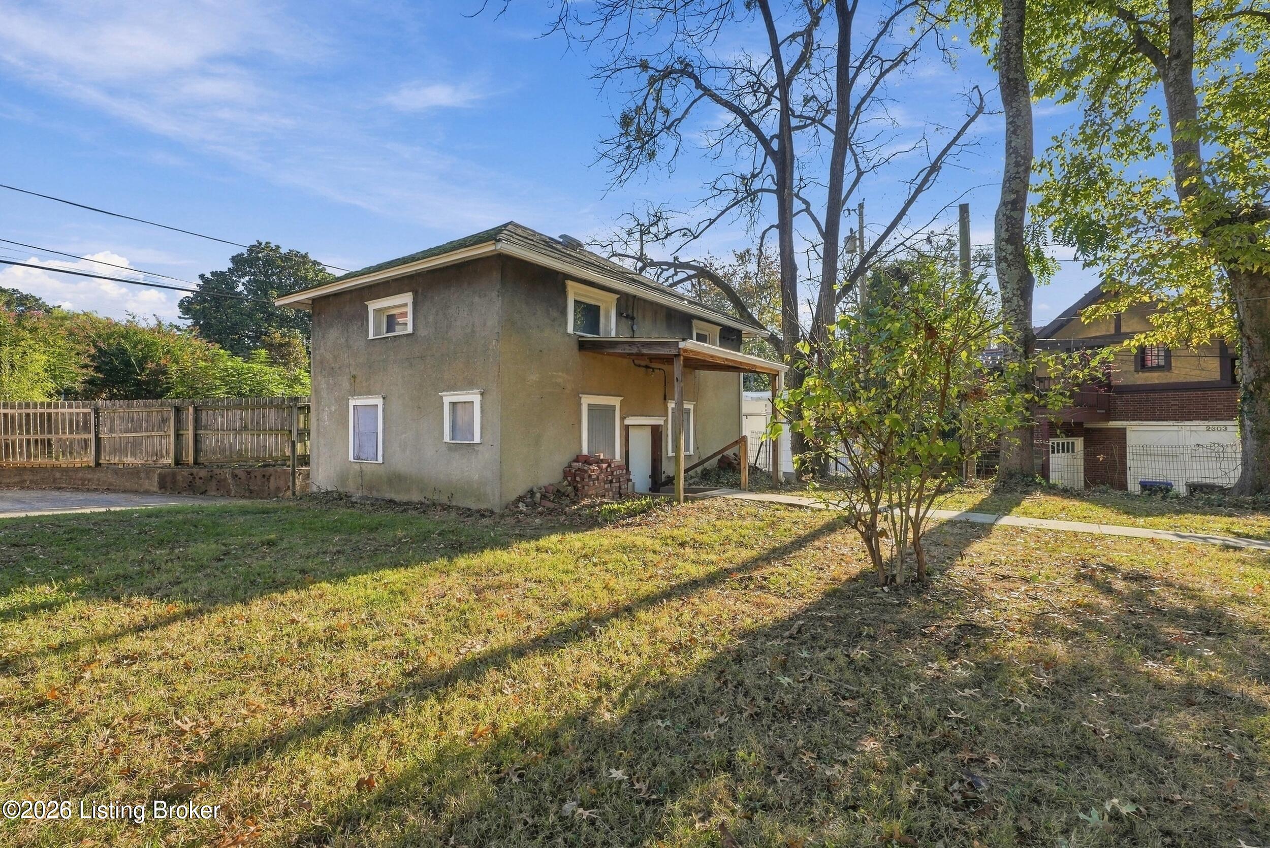 1319 Willow Ave