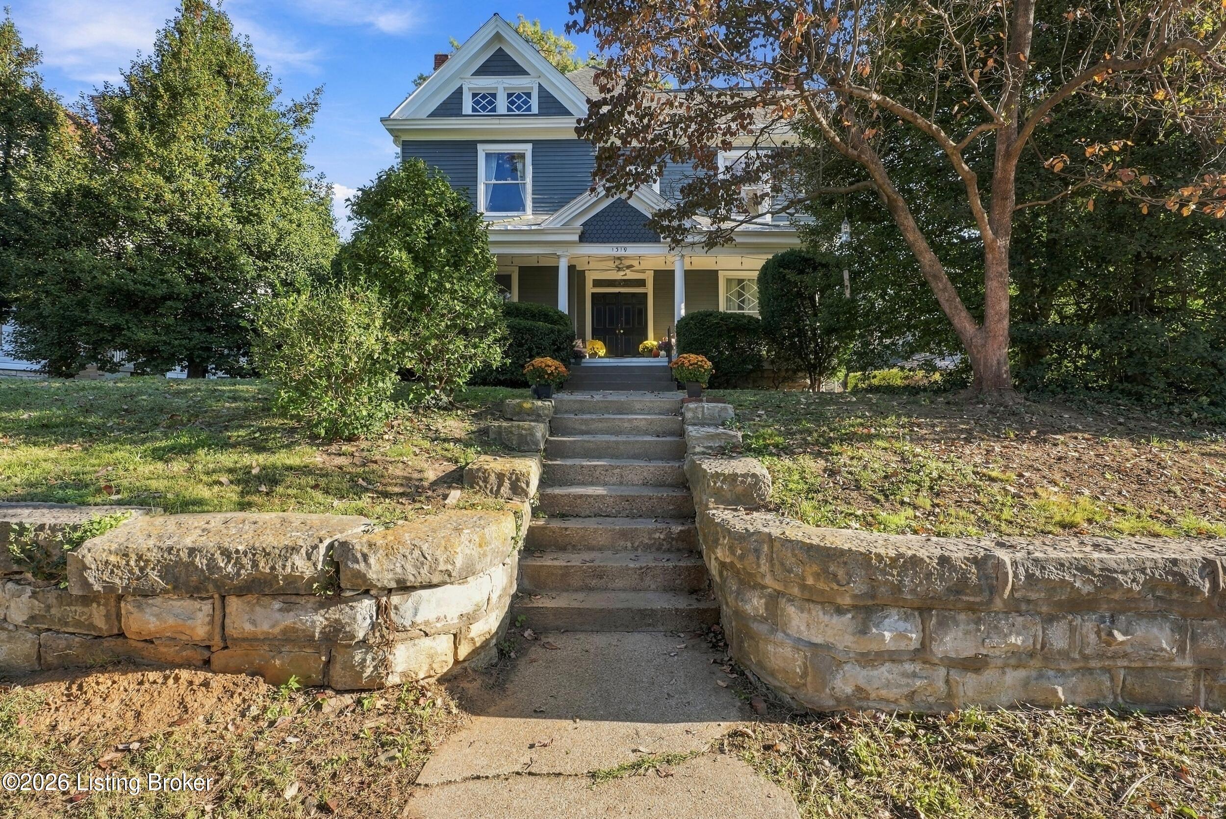 1319 Willow Ave