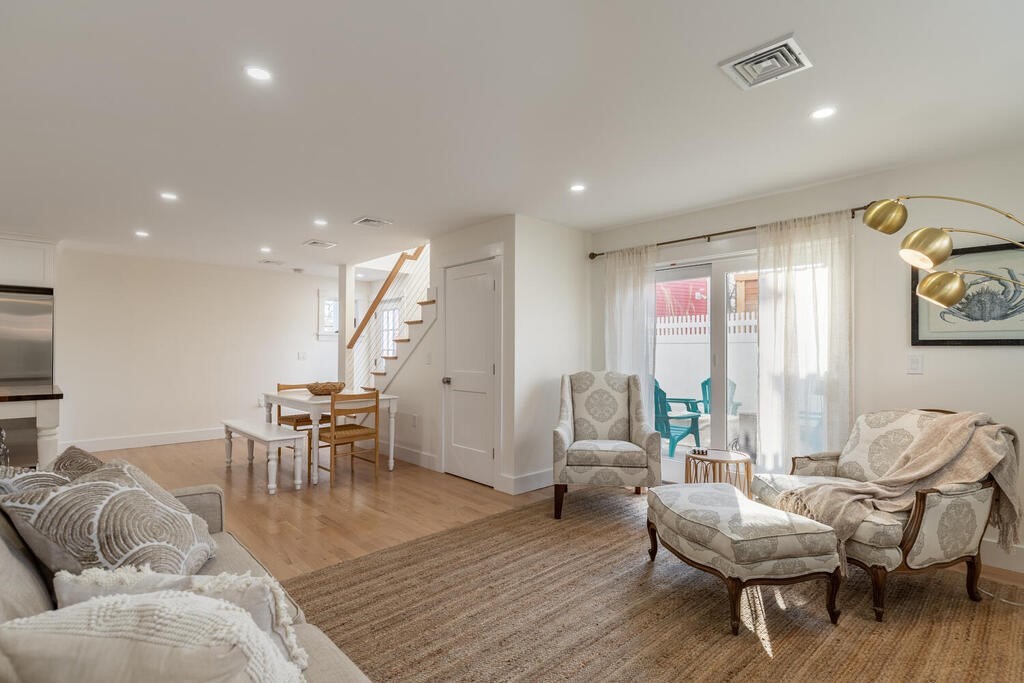 6 King Street # 3
