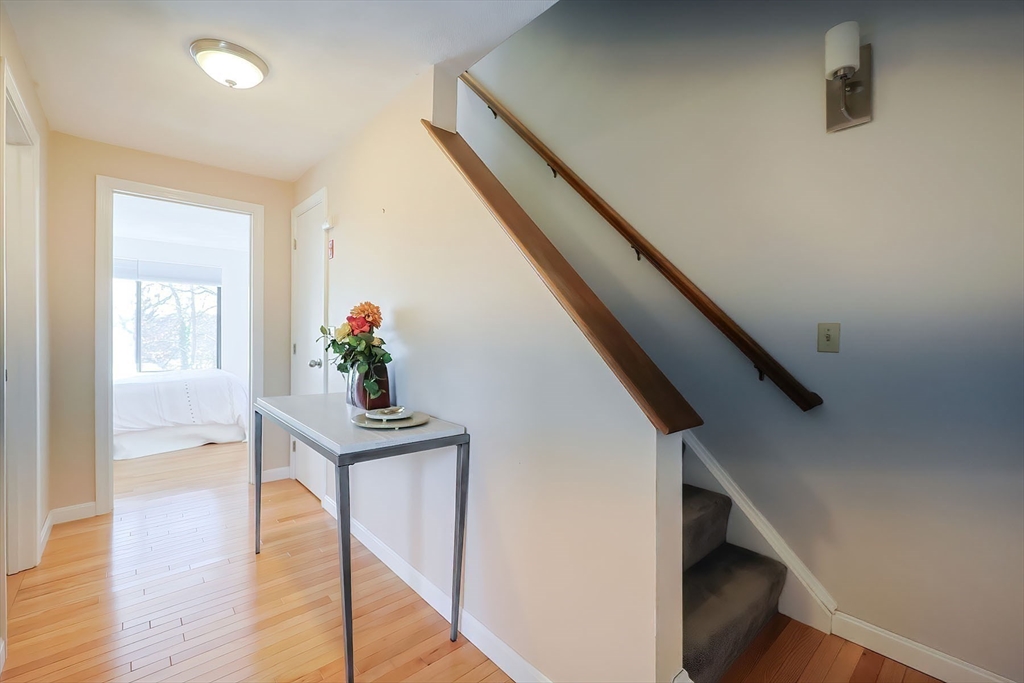 21 Shore Hill Rd