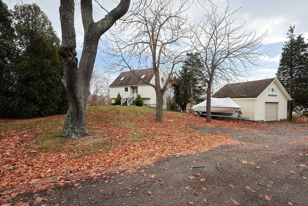 21 Shore Hill Rd