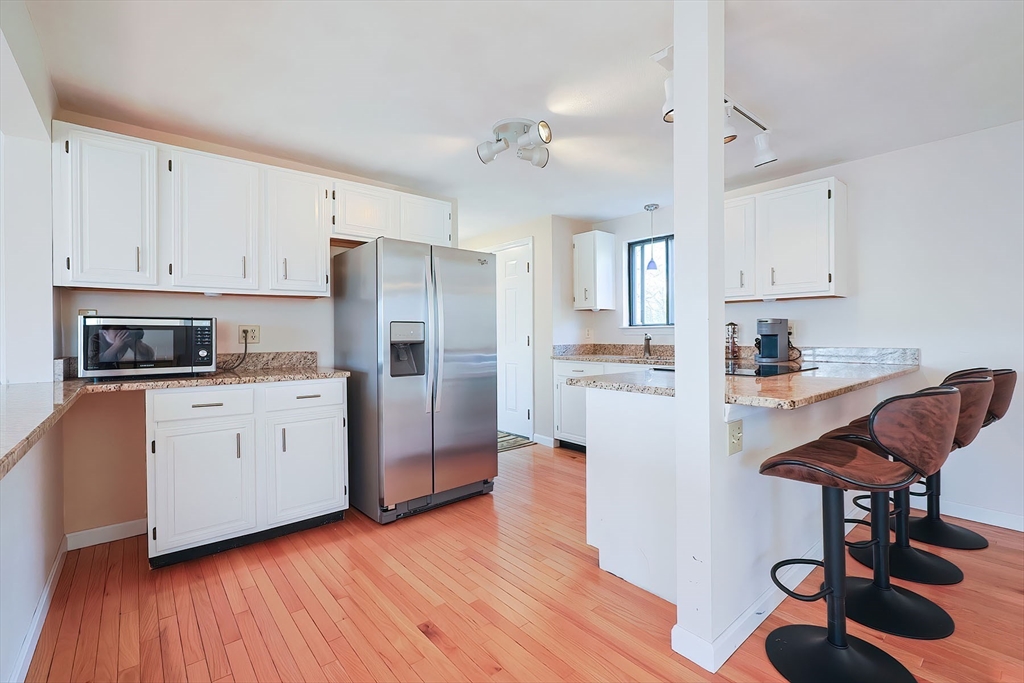 21 Shore Hill Rd