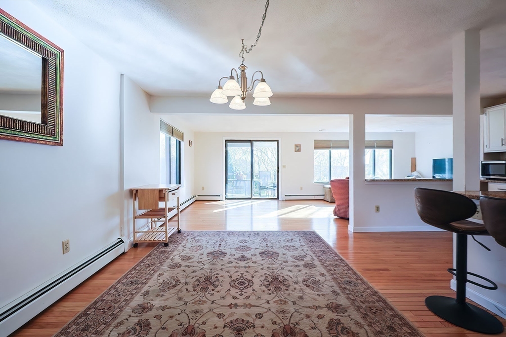 21 Shore Hill Rd