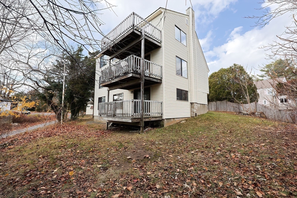21 Shore Hill Rd