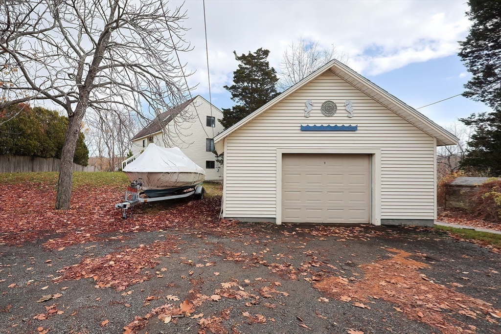 21 Shore Hill Rd