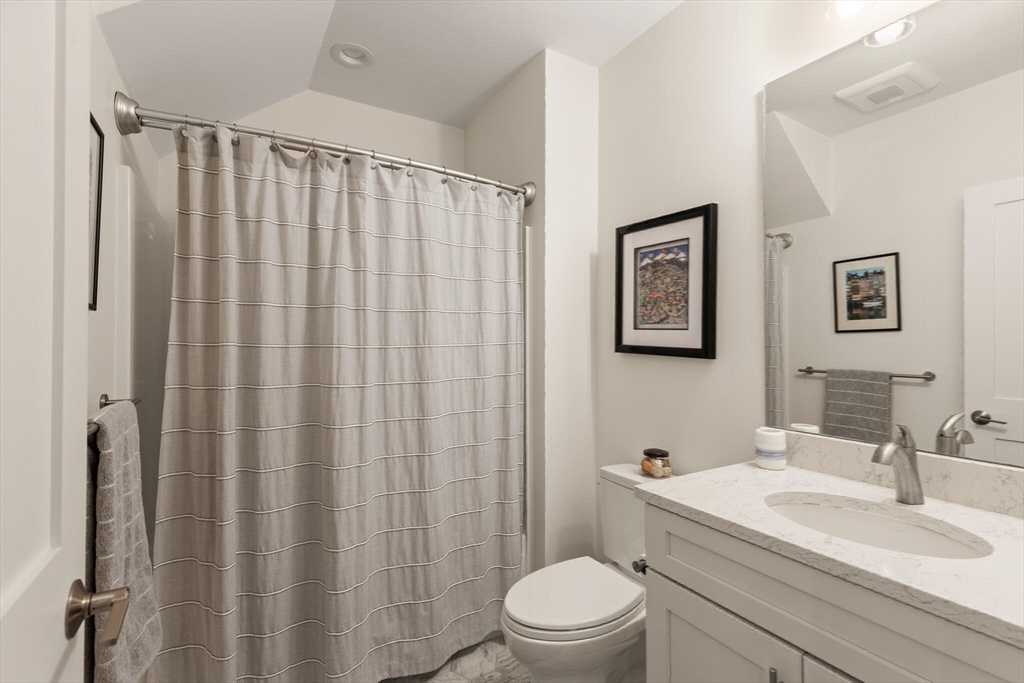 43B Cliff Road # B