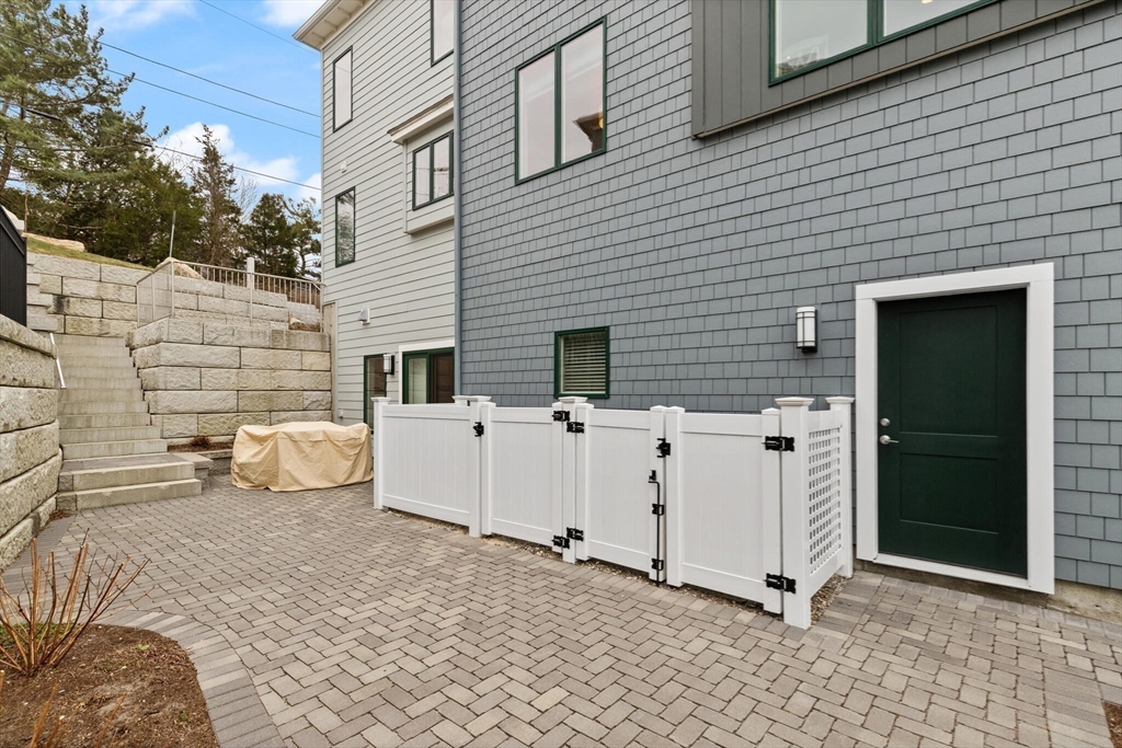 43B Cliff Road # B