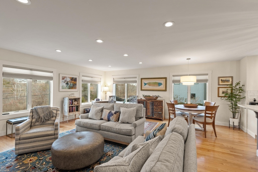 43B Cliff Road # B