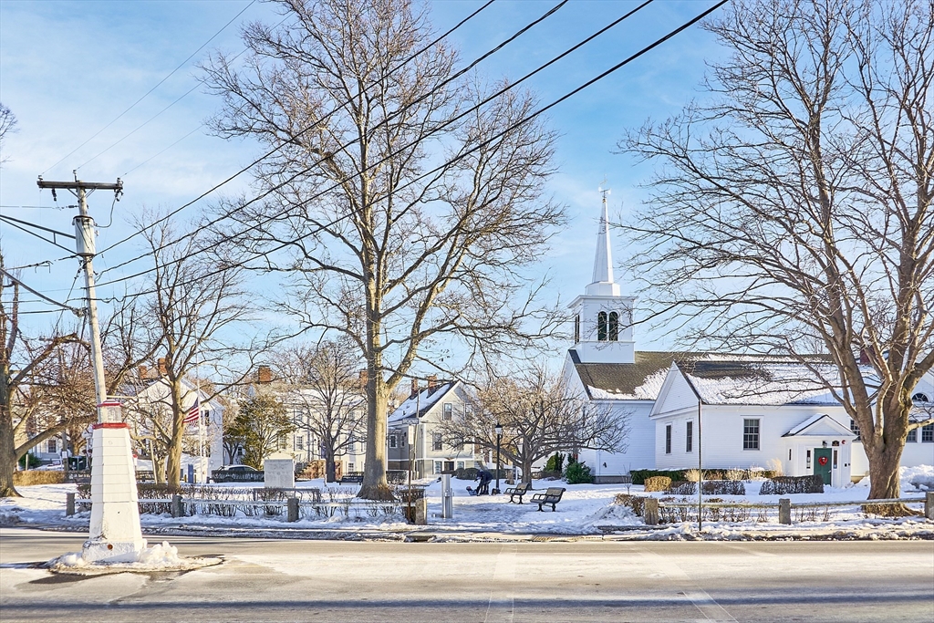 1 Dock Square