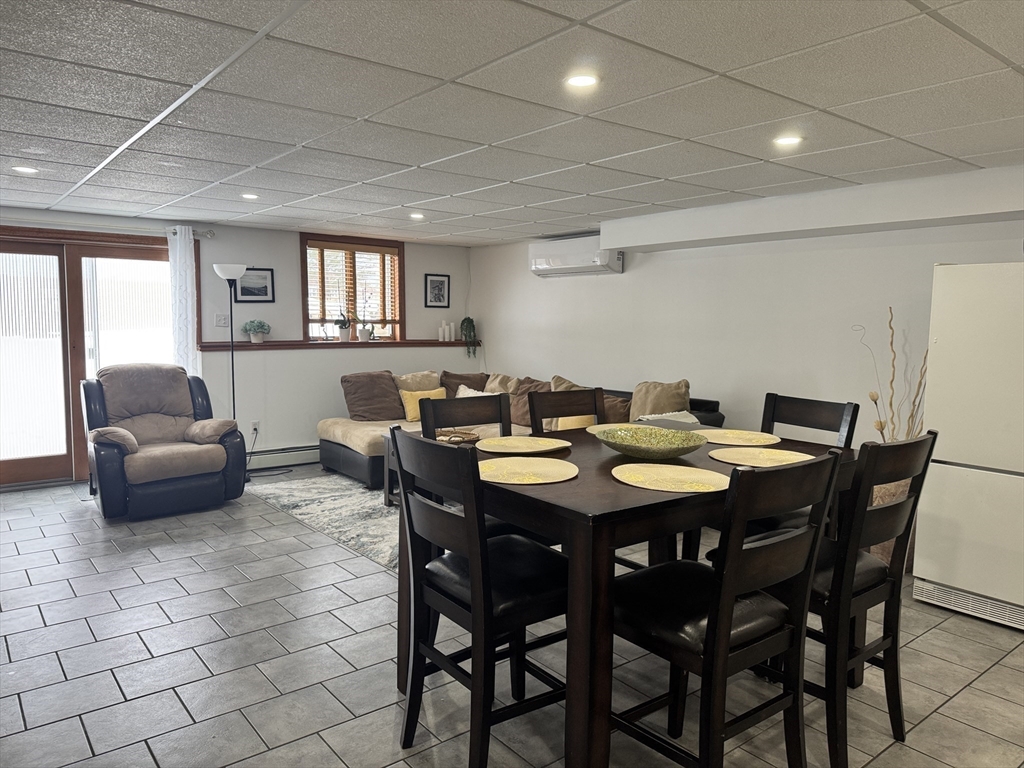 6 St Anthony's Lane # 2