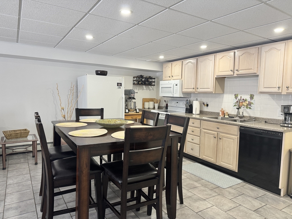 6 St Anthony's Lane # 2